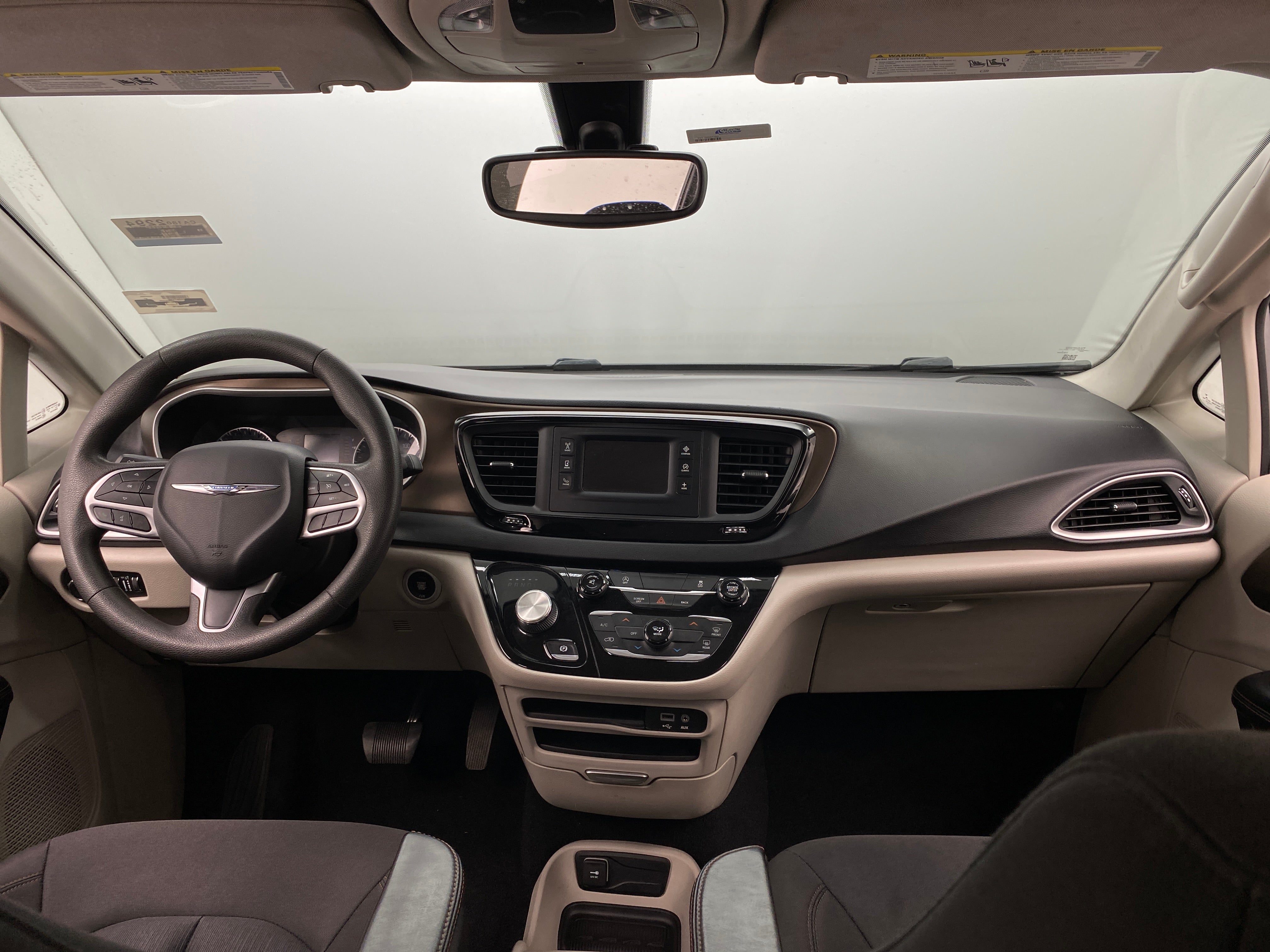2017 Chrysler Pacifica LX 3