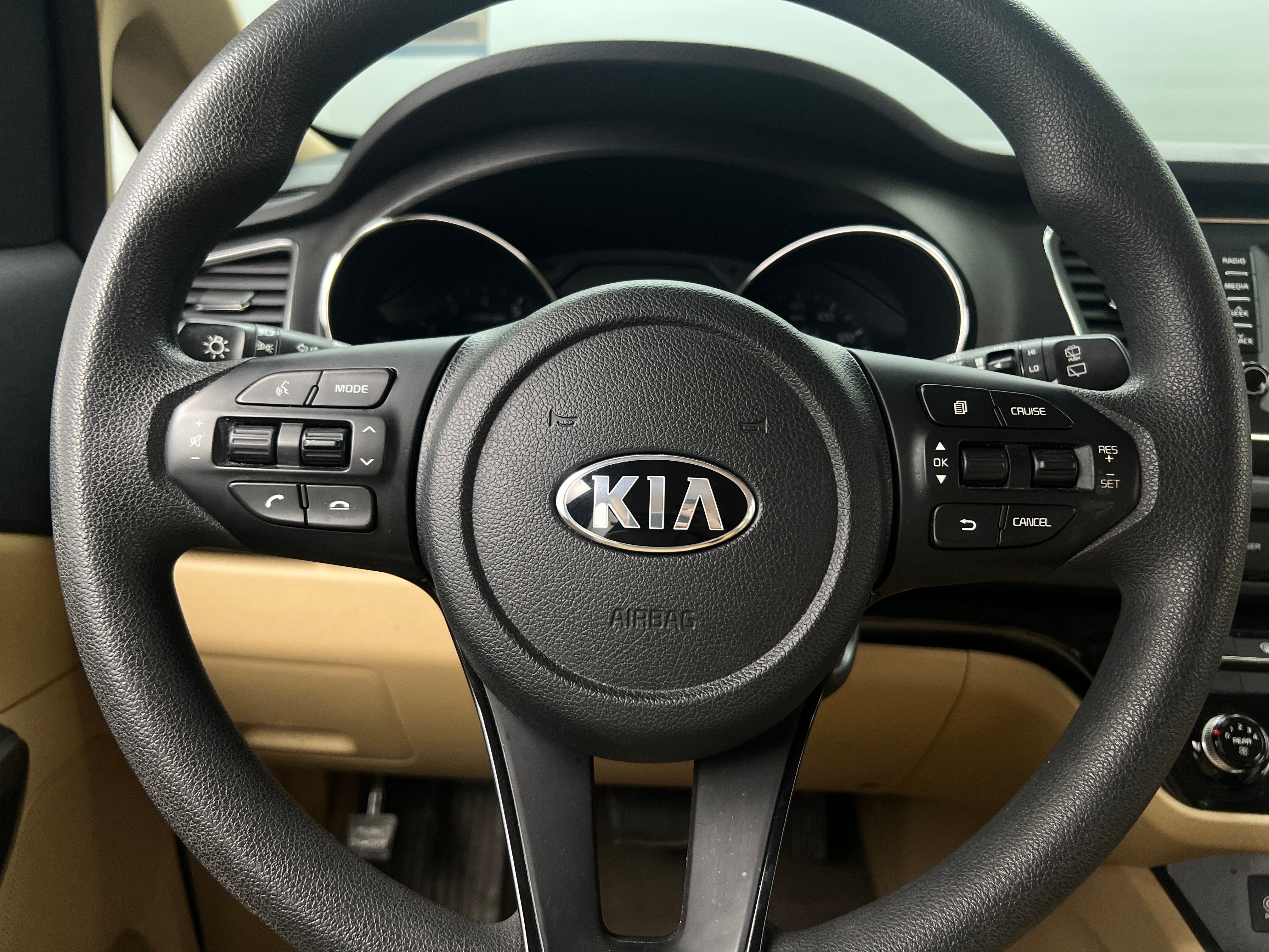 2020 Kia Sedona LX 5