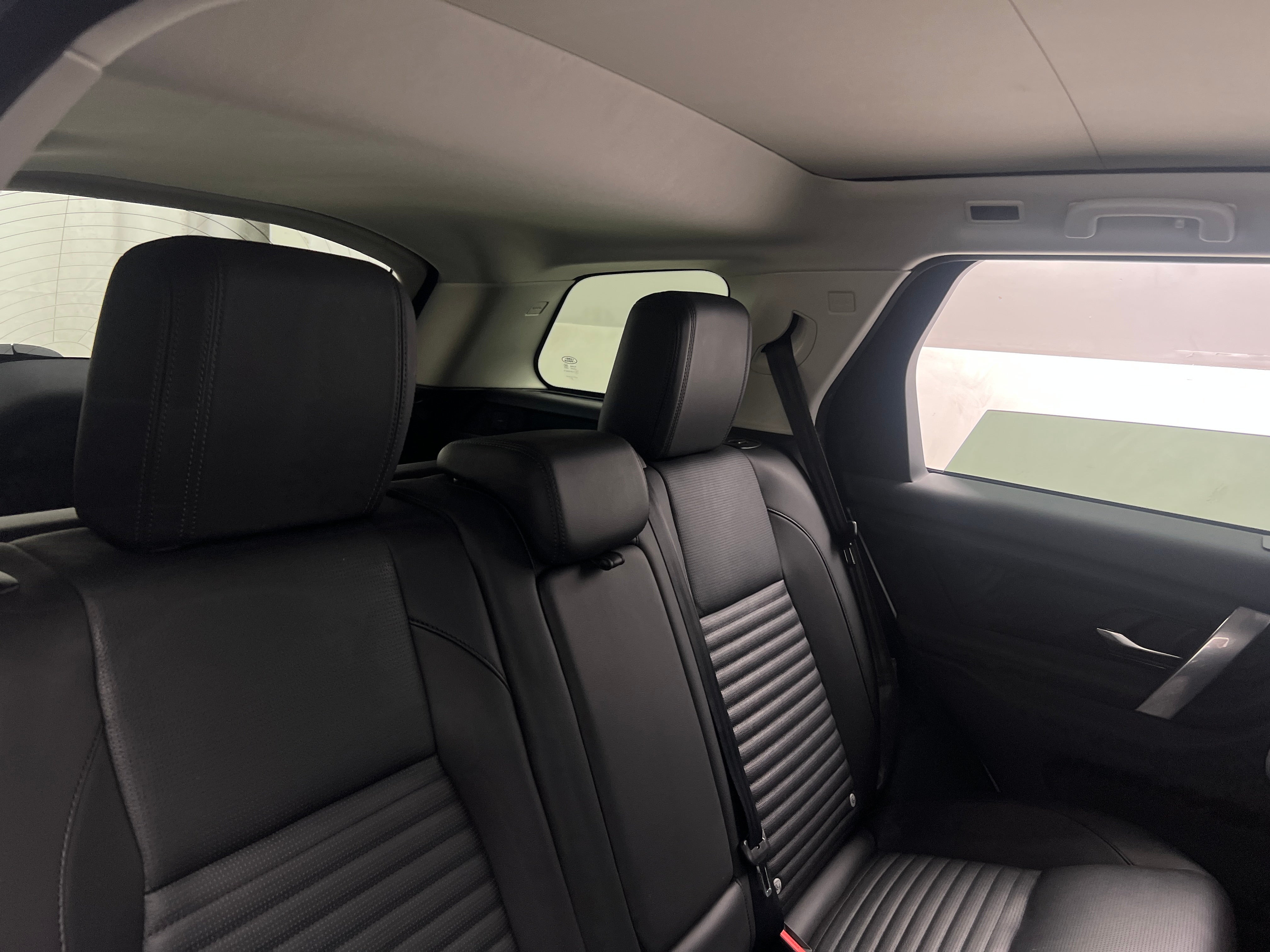 2023 Land Rover Discovery Sport S 6