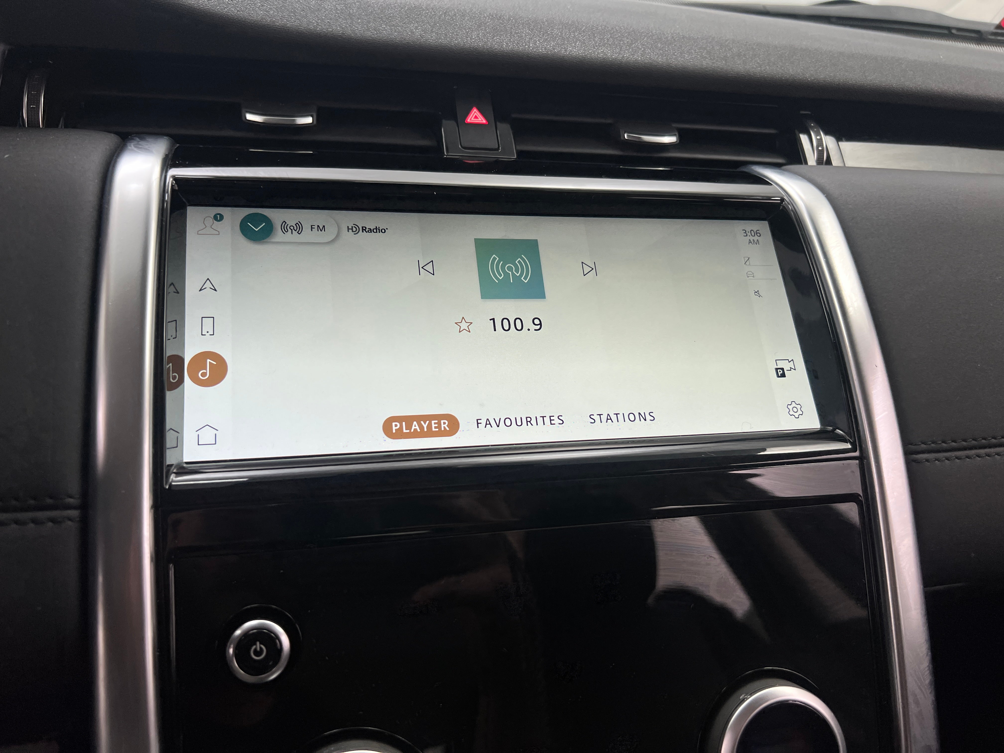 2023 Land Rover Discovery Sport S 4