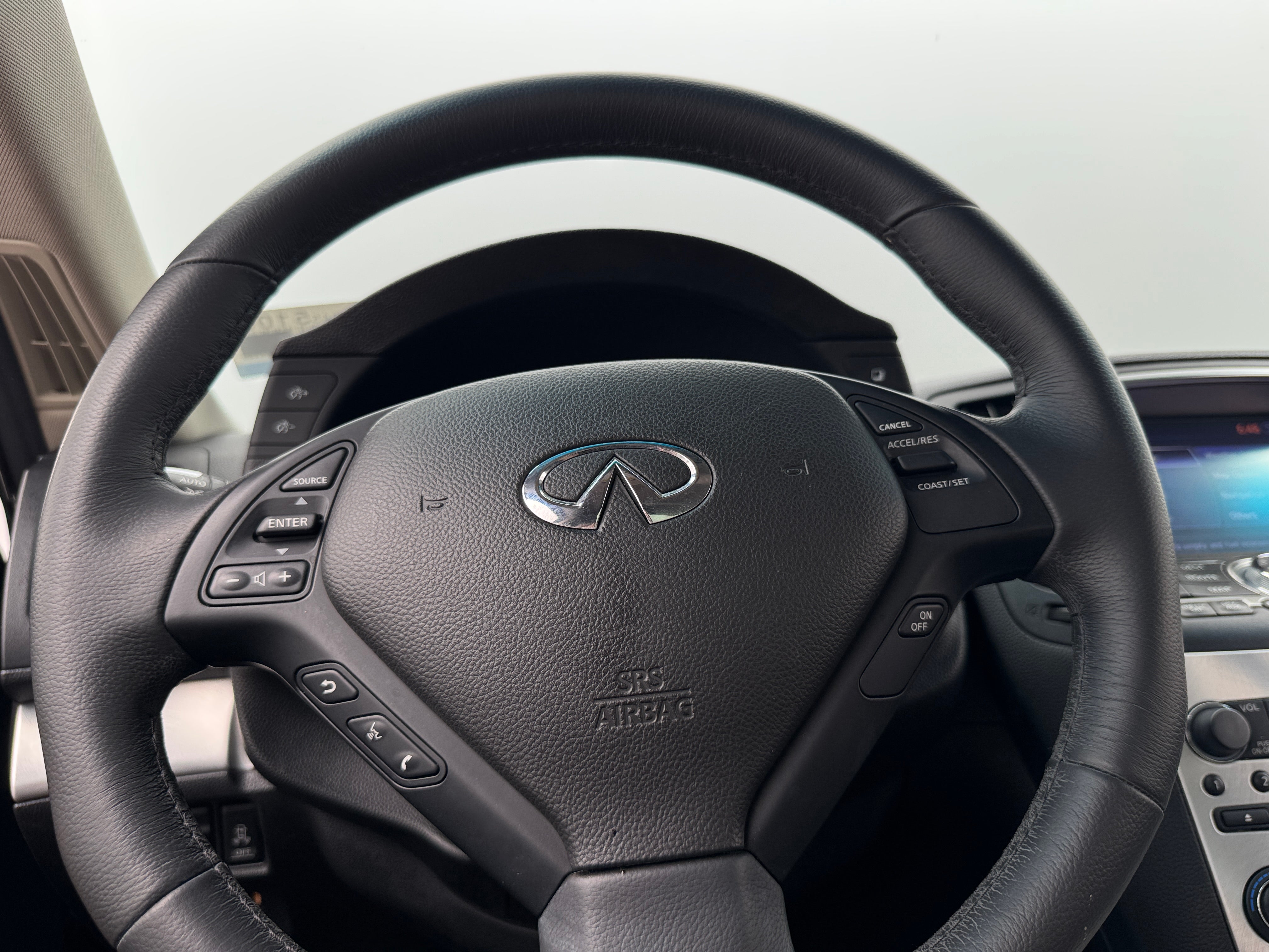 2014 INFINITI Q60 Journey 3