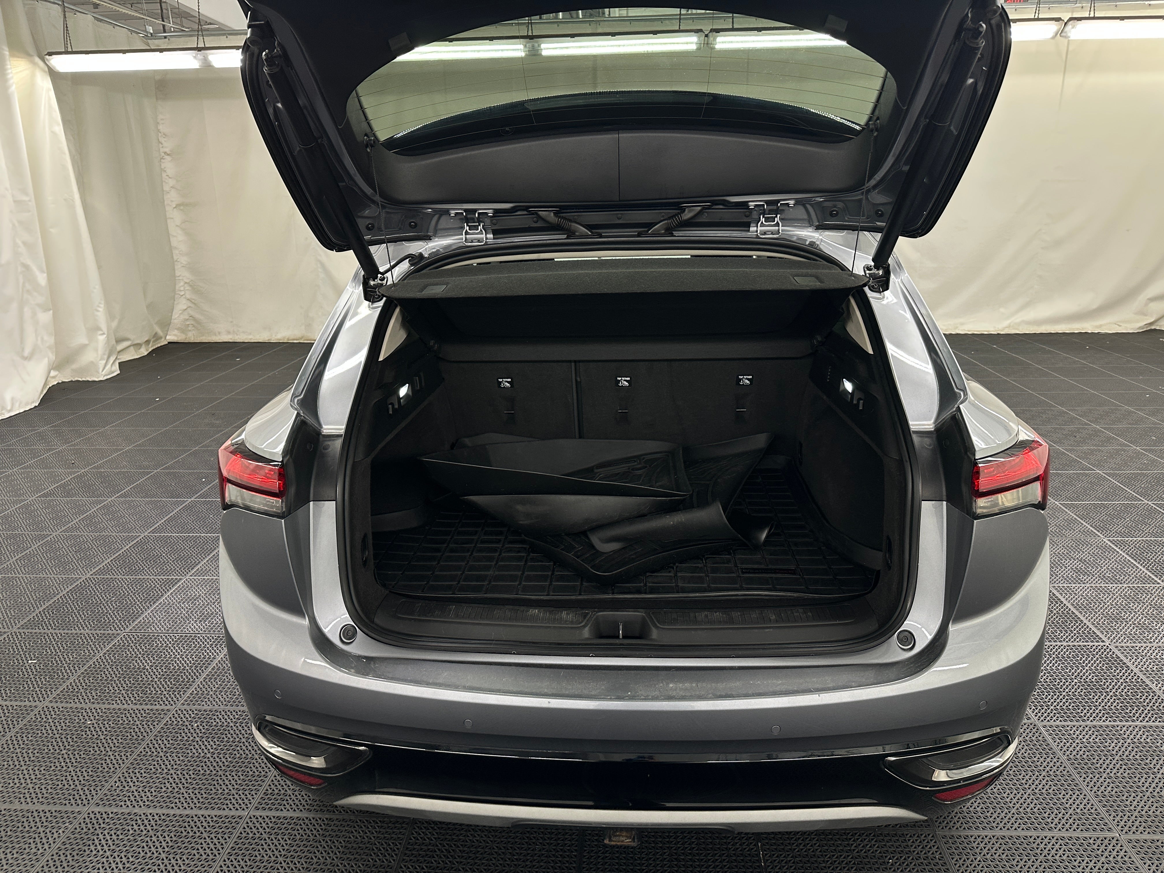 2022 Buick Envision Essence 6