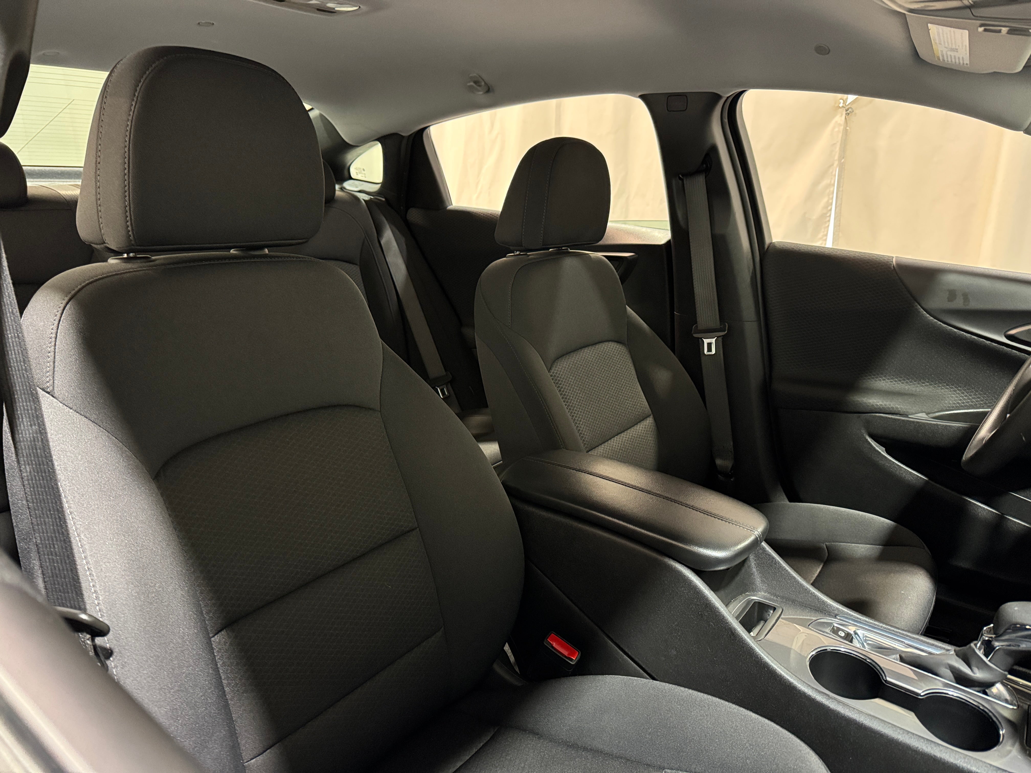 2023 Chevrolet Malibu LT 2
