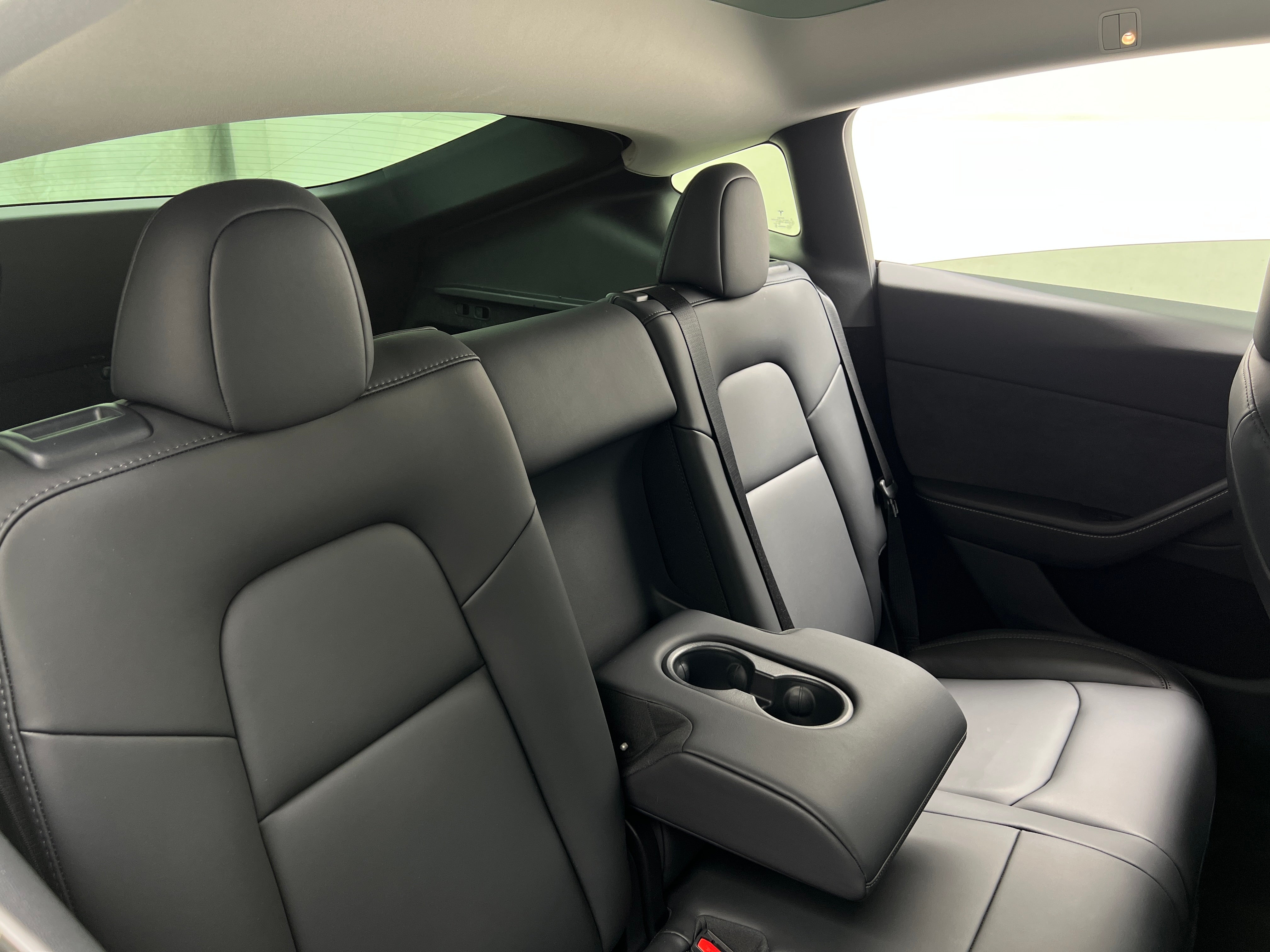 2024 Tesla Model Y Long Range 4