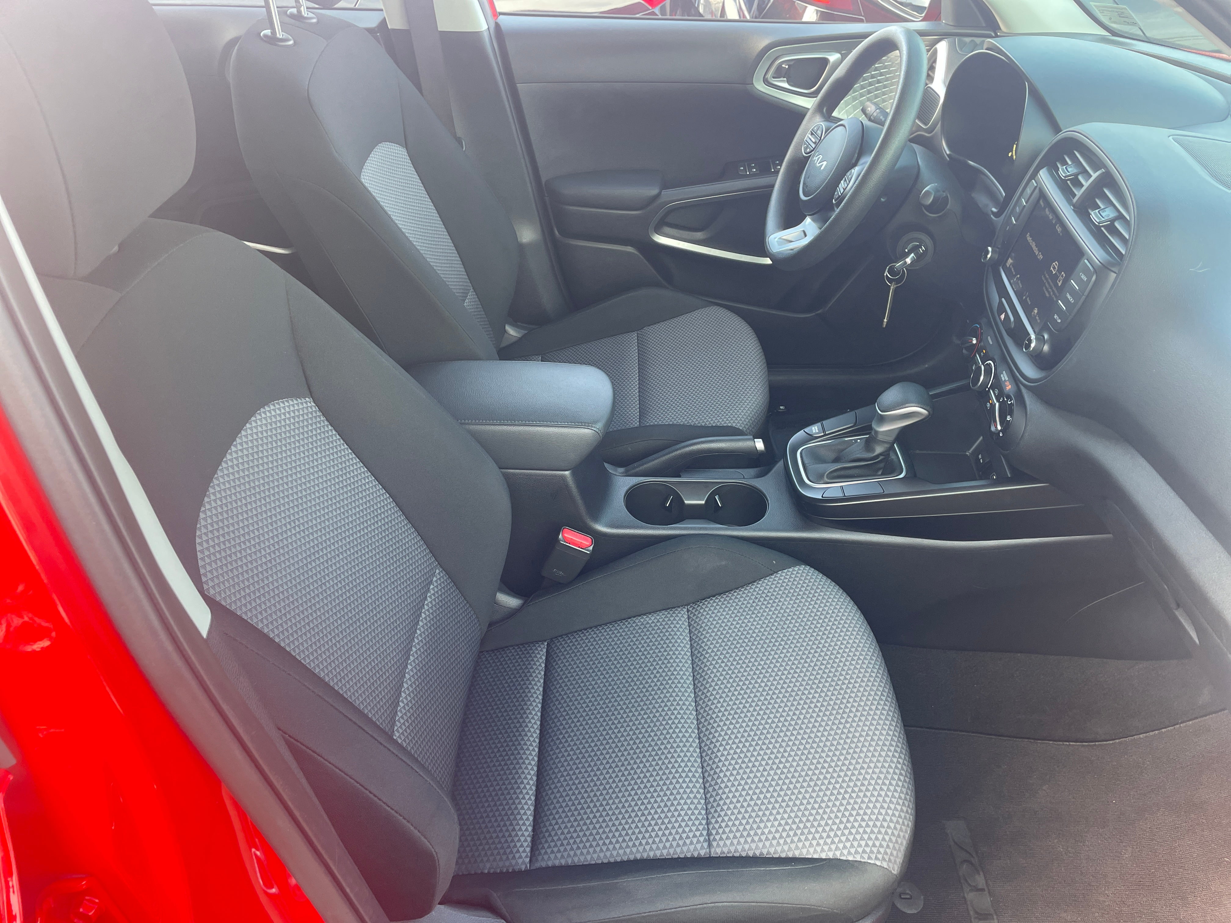 2024 Kia Soul LX 2