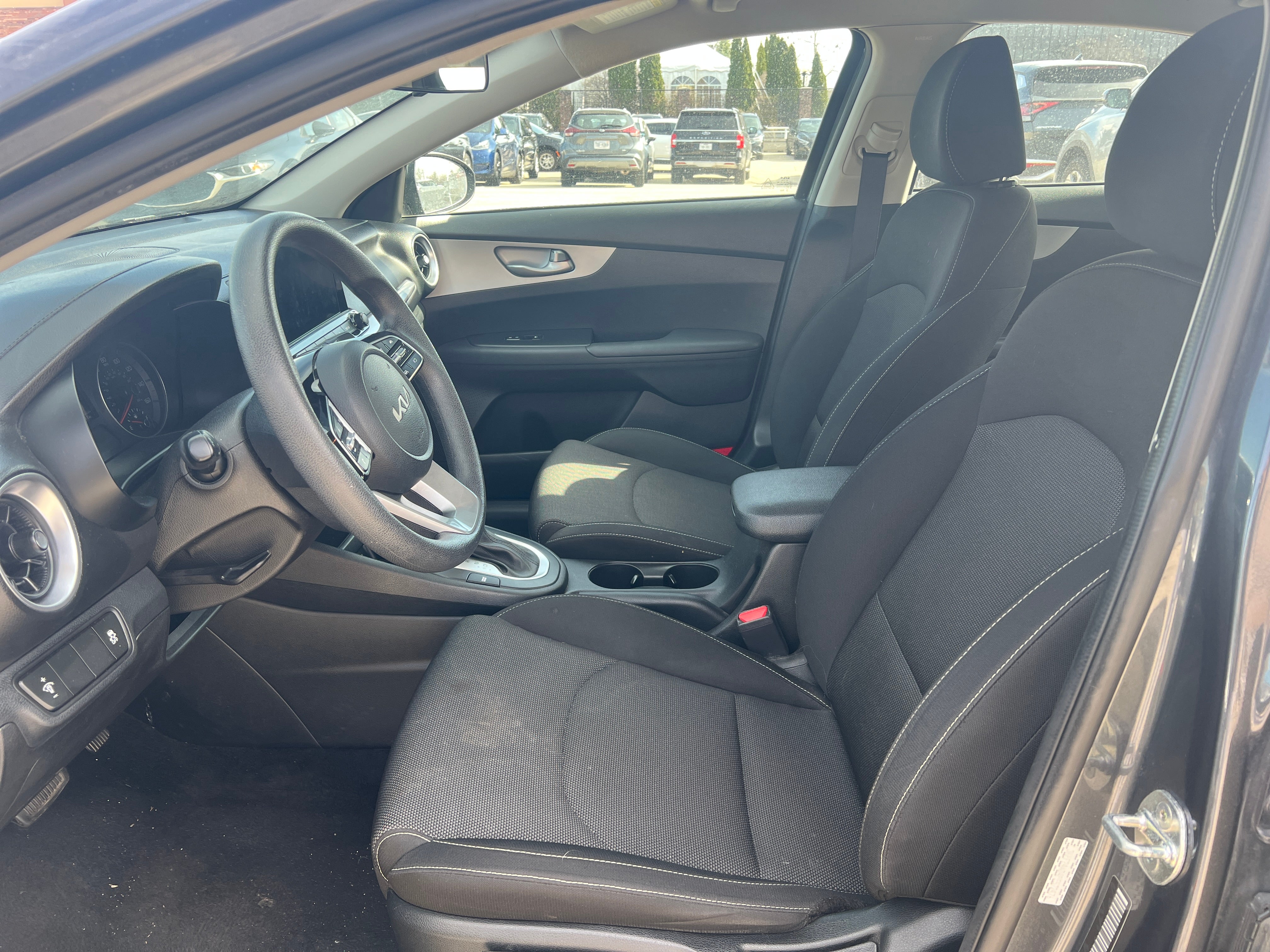 2023 Kia Forte LXS 2