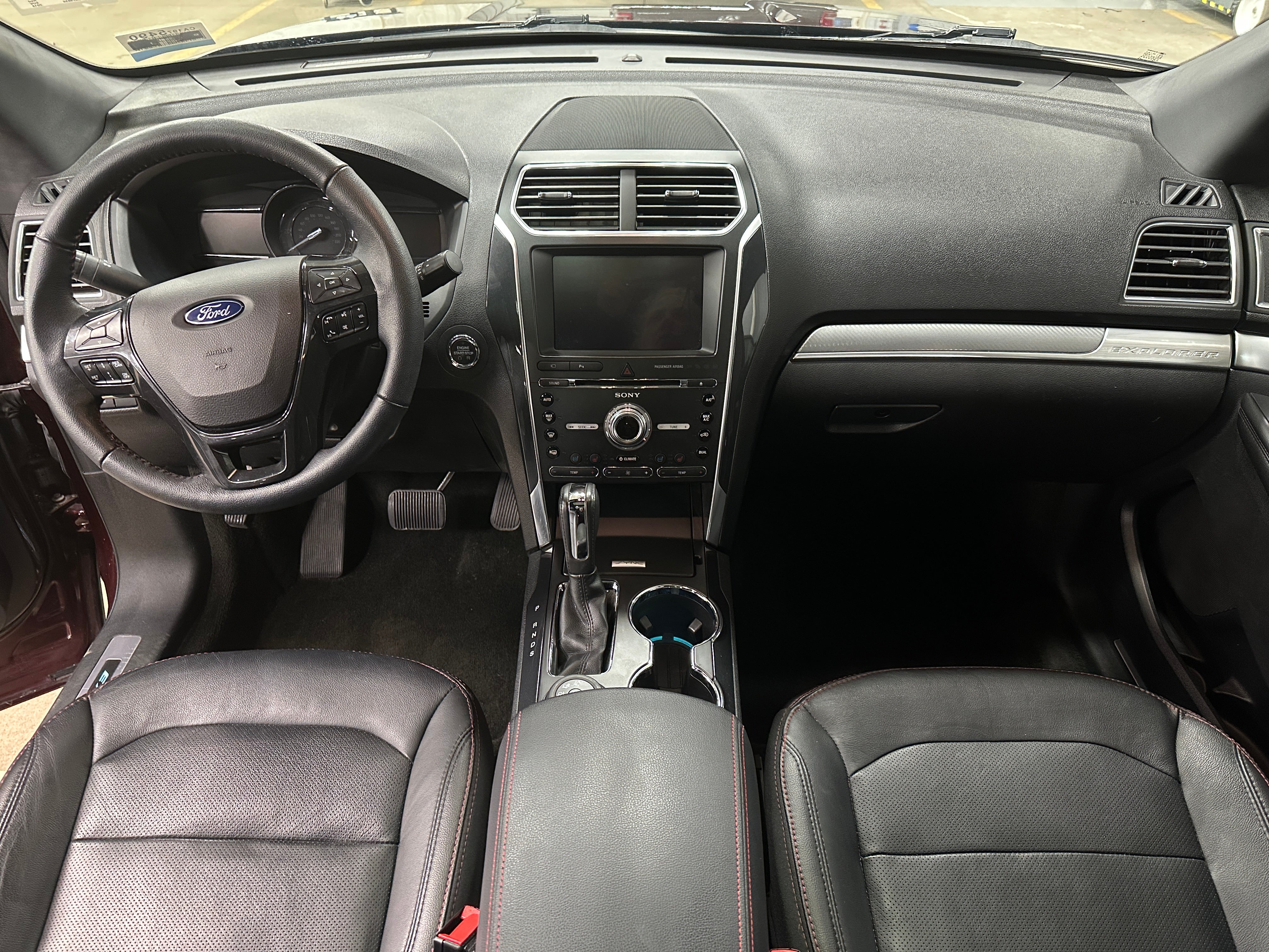 2018 Ford Explorer Sport 2