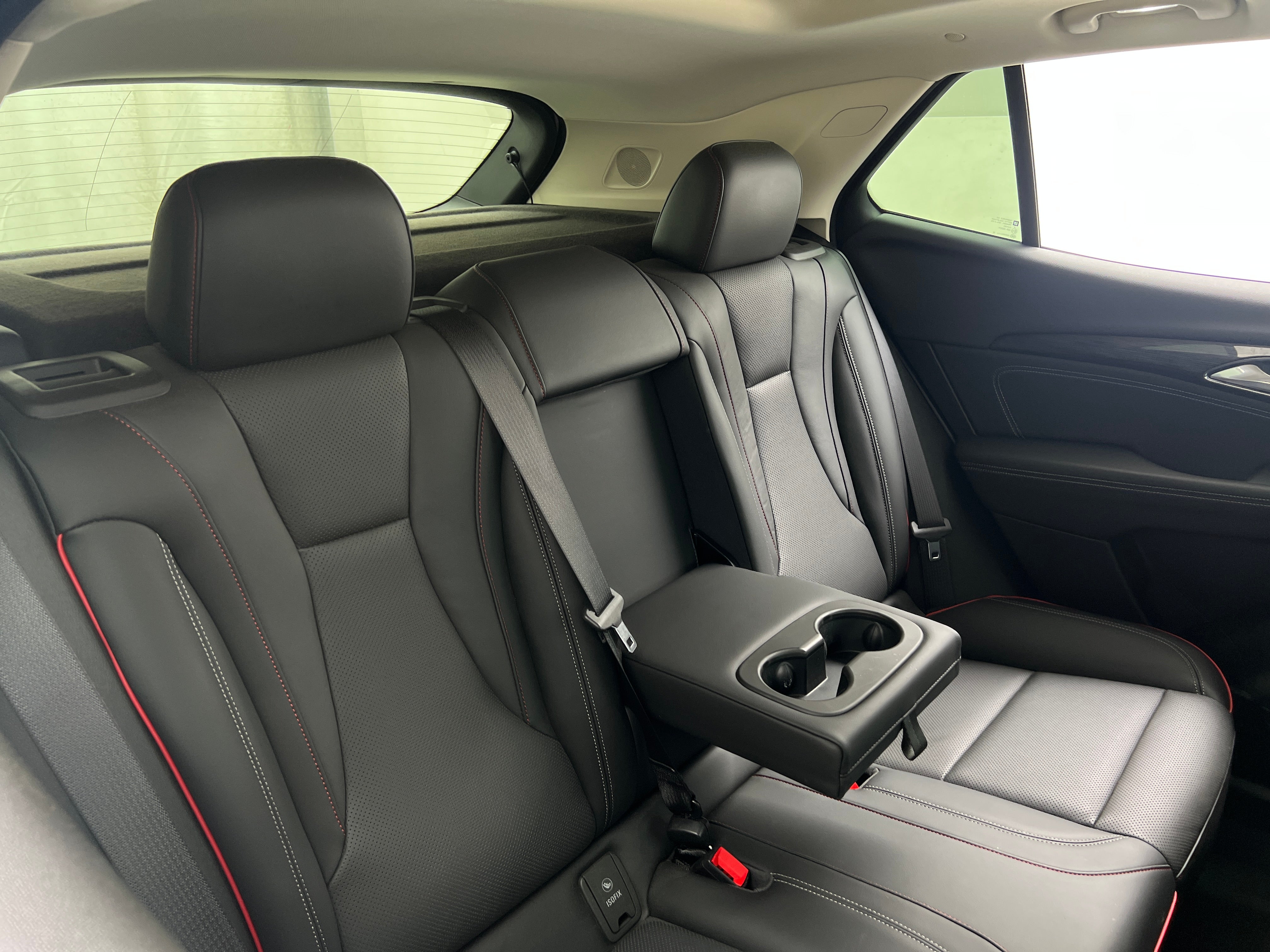 2022 Buick Envision Essence 5