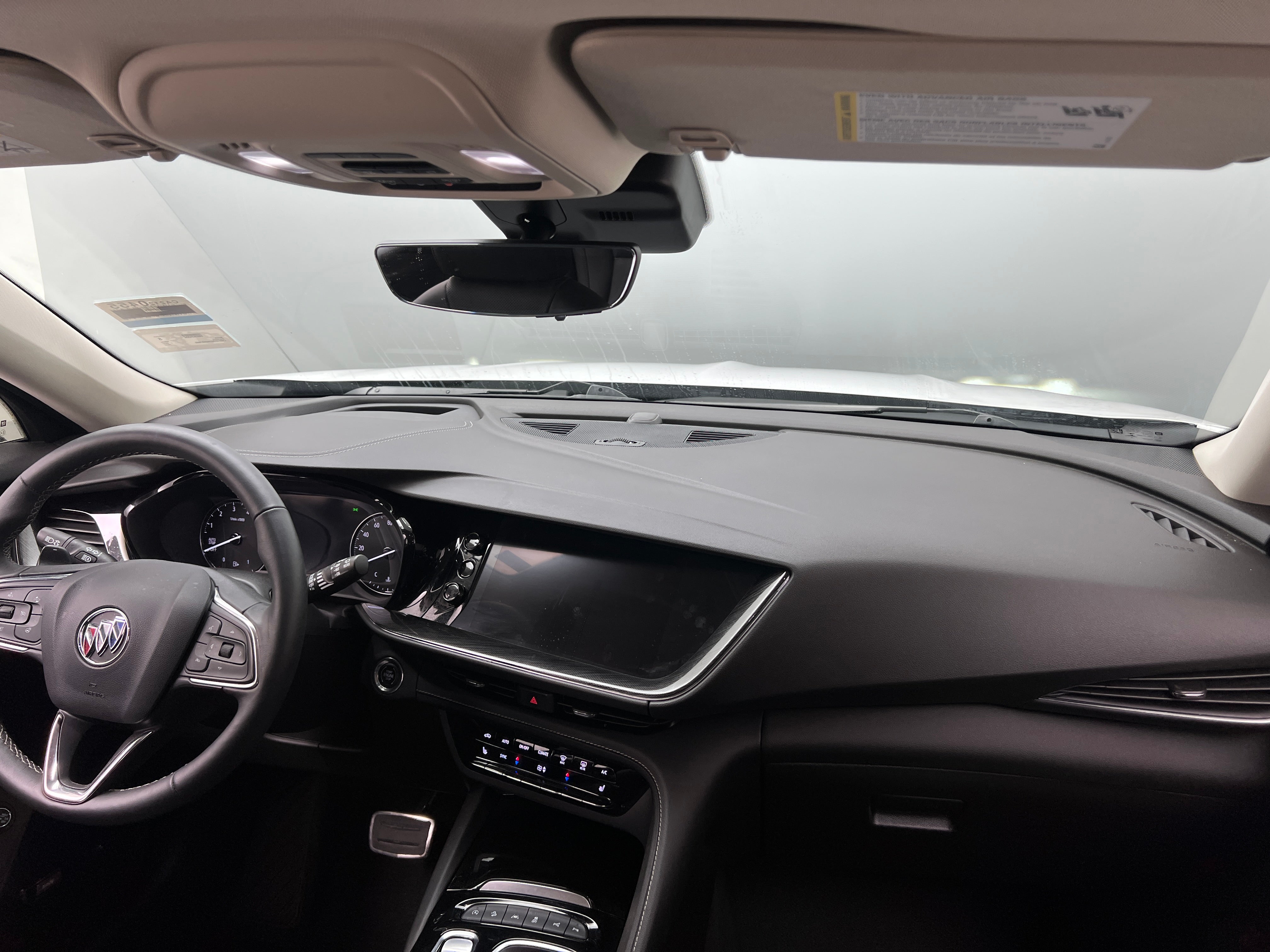 2022 Buick Envision Essence 2