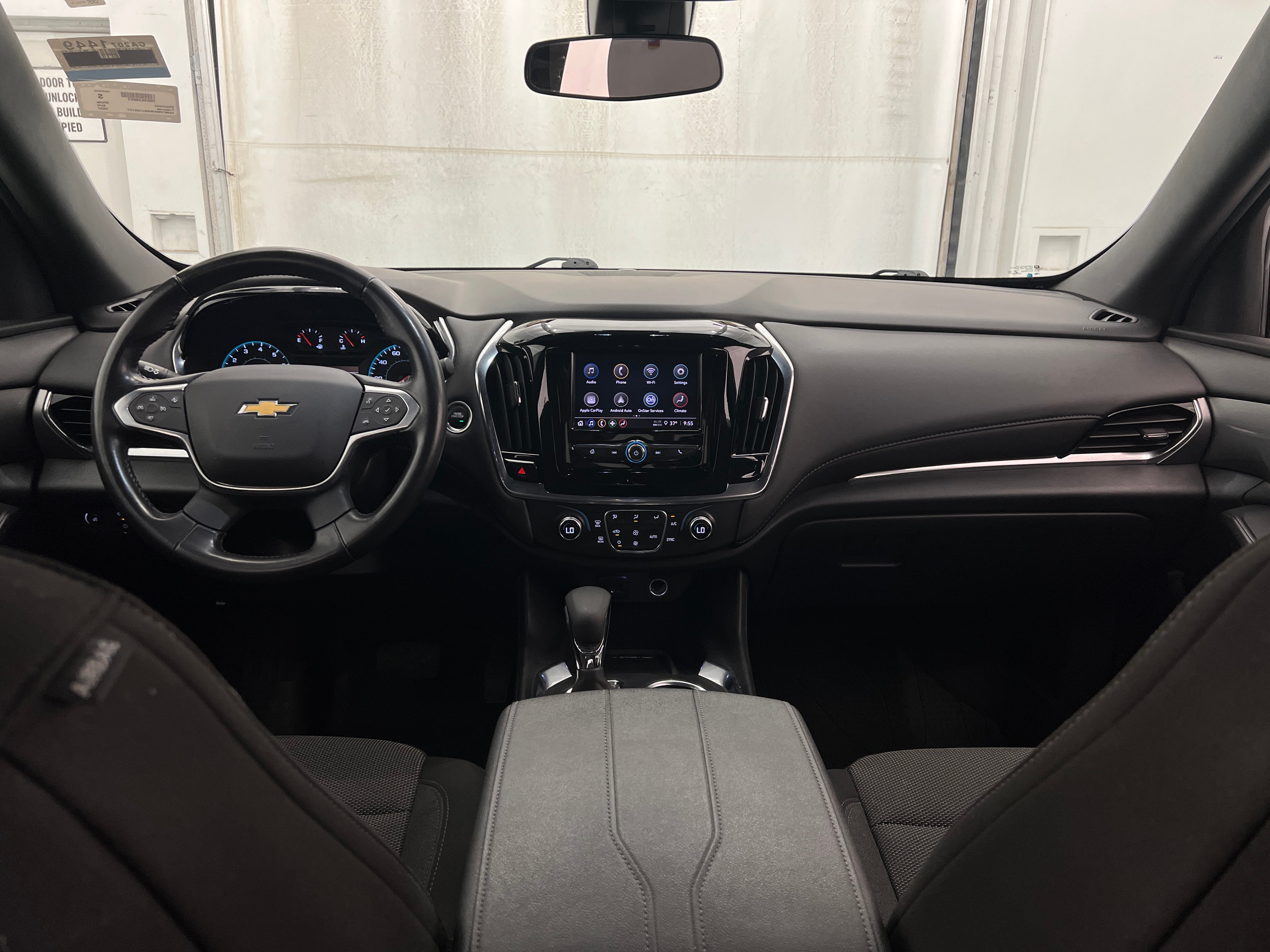 2022 Chevrolet Traverse LT 3