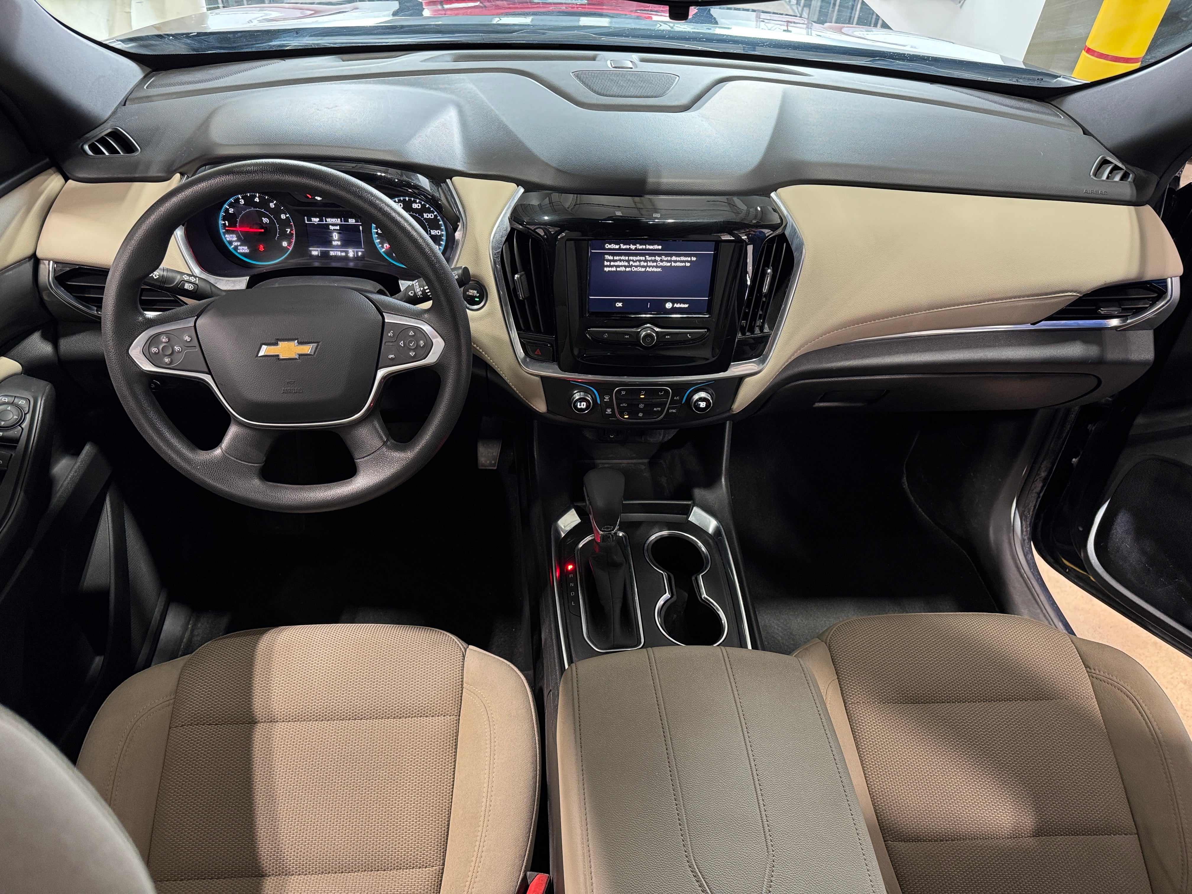 2022 Chevrolet Traverse LS 3
