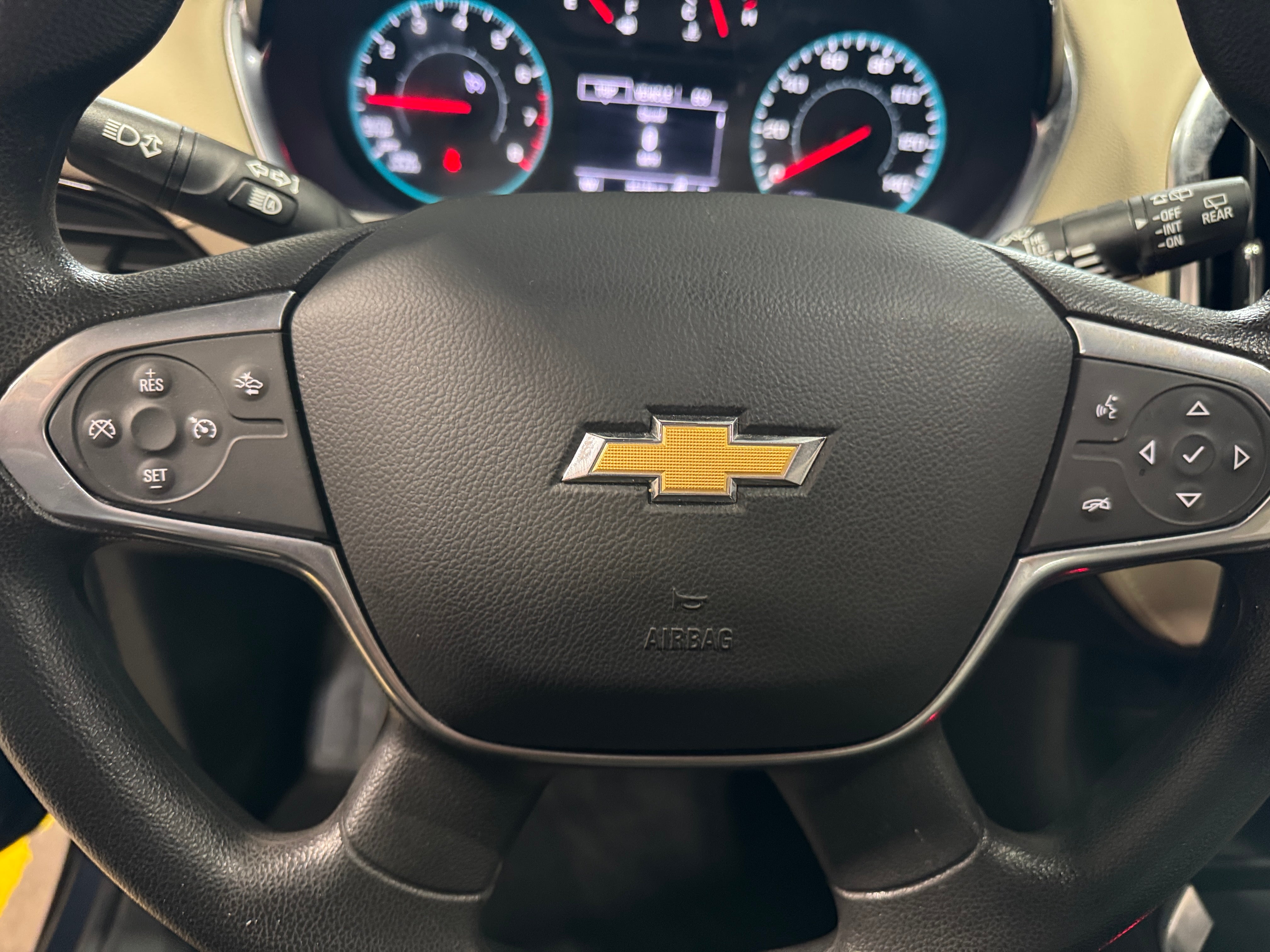 2022 Chevrolet Traverse LS 5