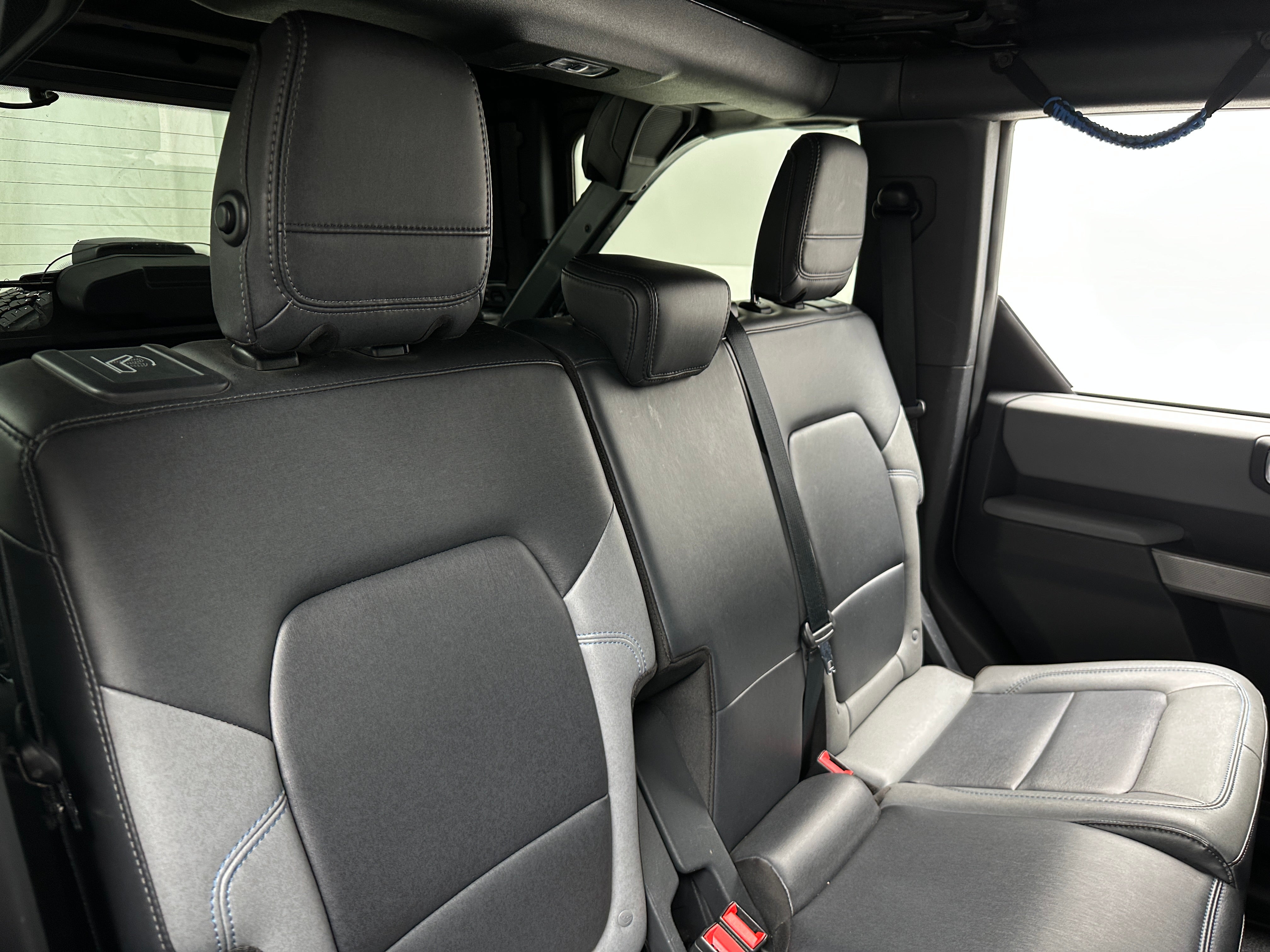 2022 Ford Bronco Black Diamond 6
