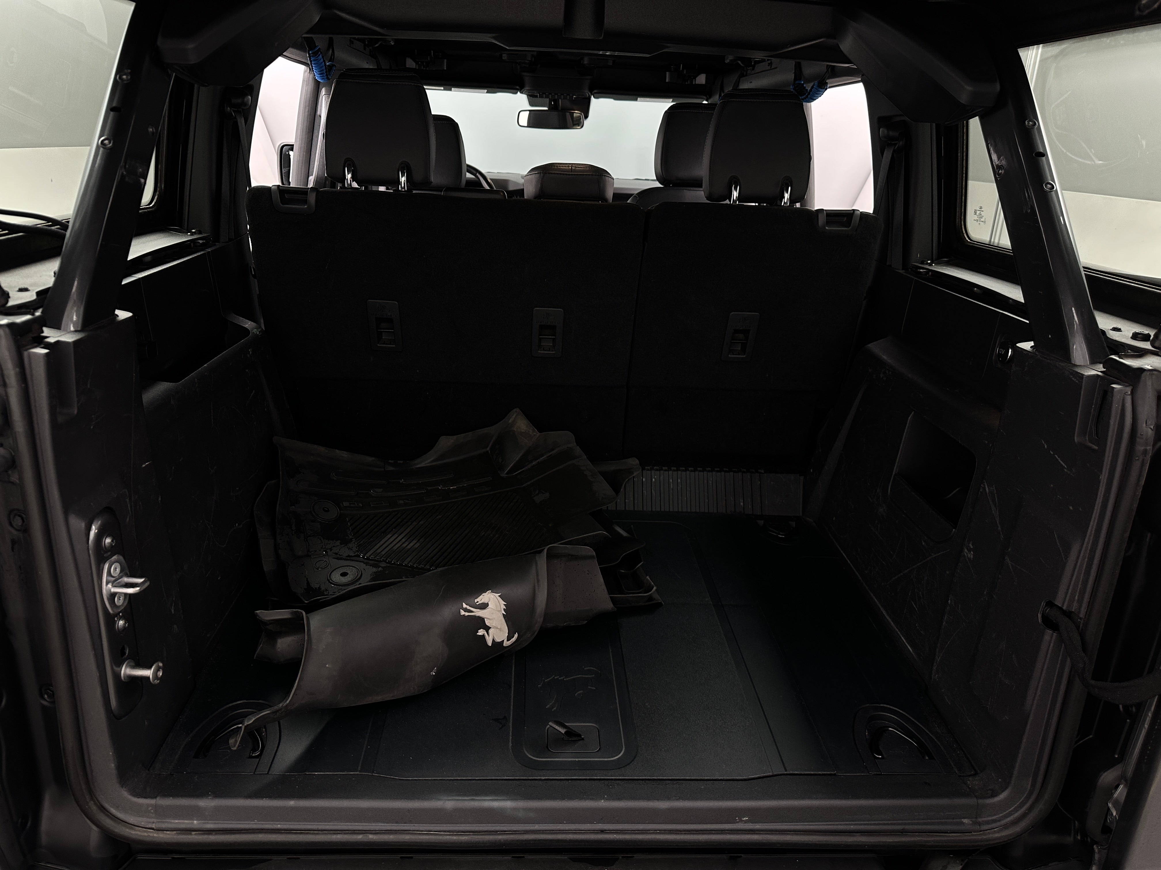 2022 Ford Bronco Black Diamond 7