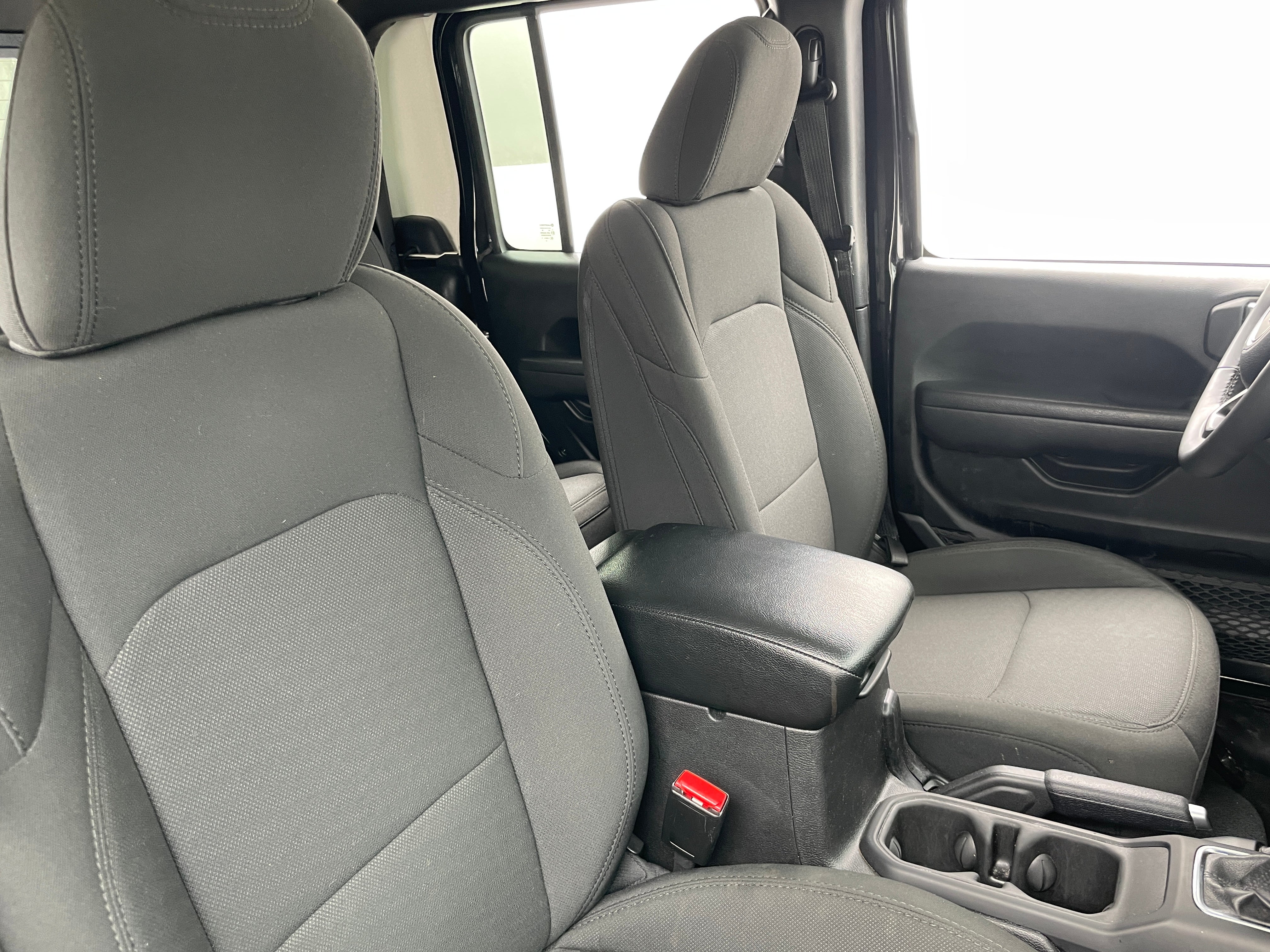 2023 Jeep Gladiator Sport S 2