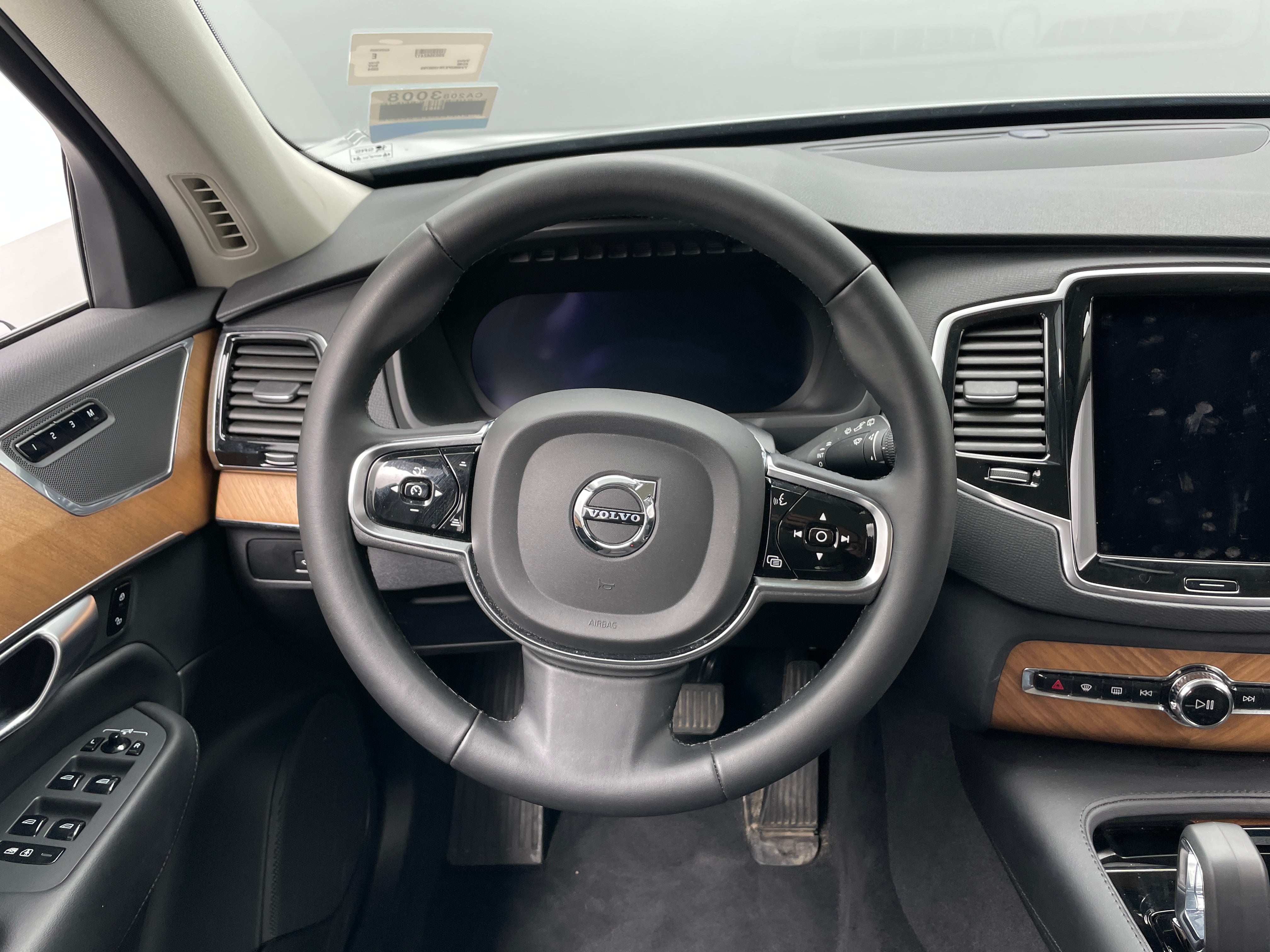 2024 Volvo XC90 B6 Plus 4