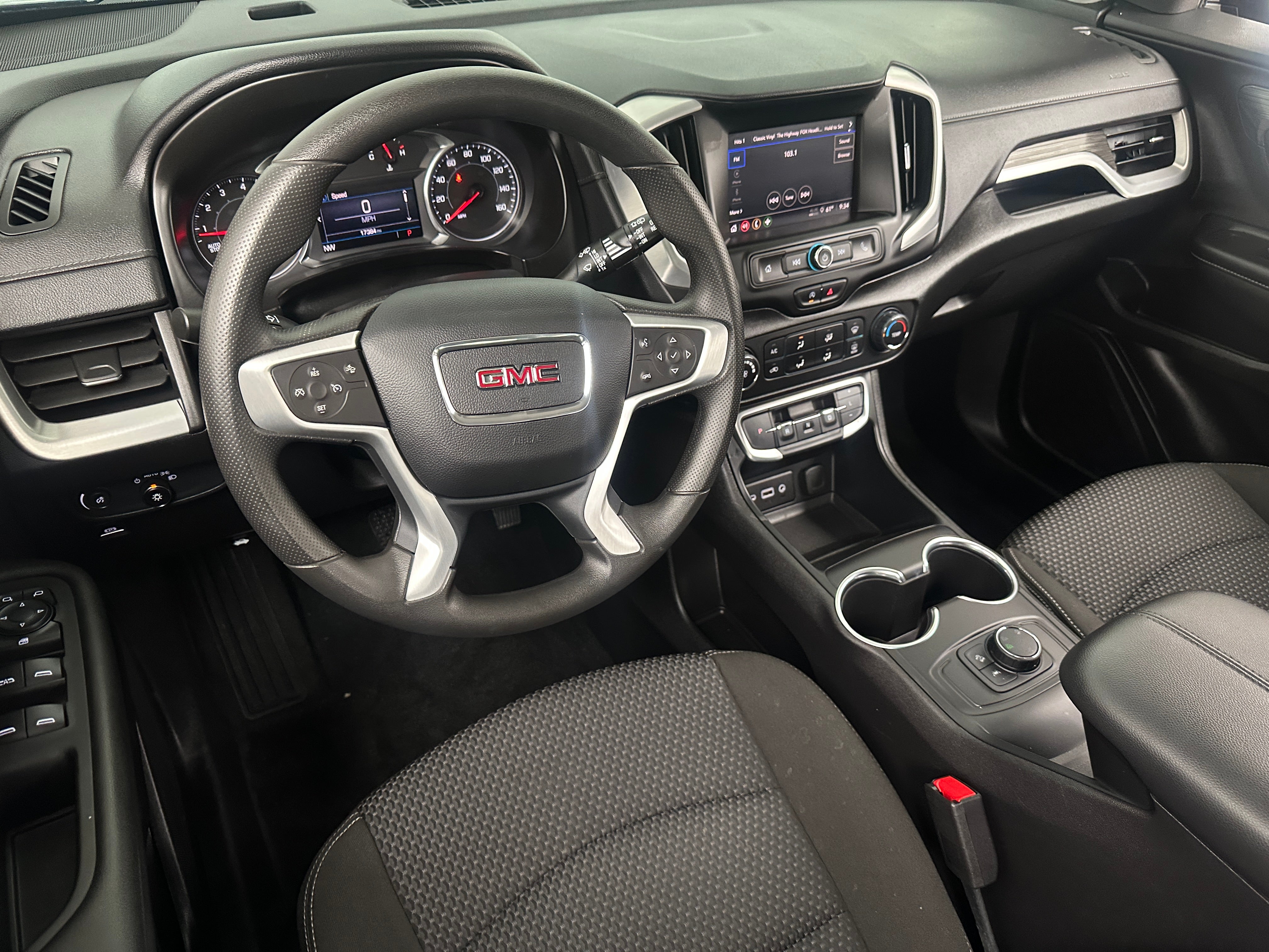 2024 GMC Terrain SLE 3