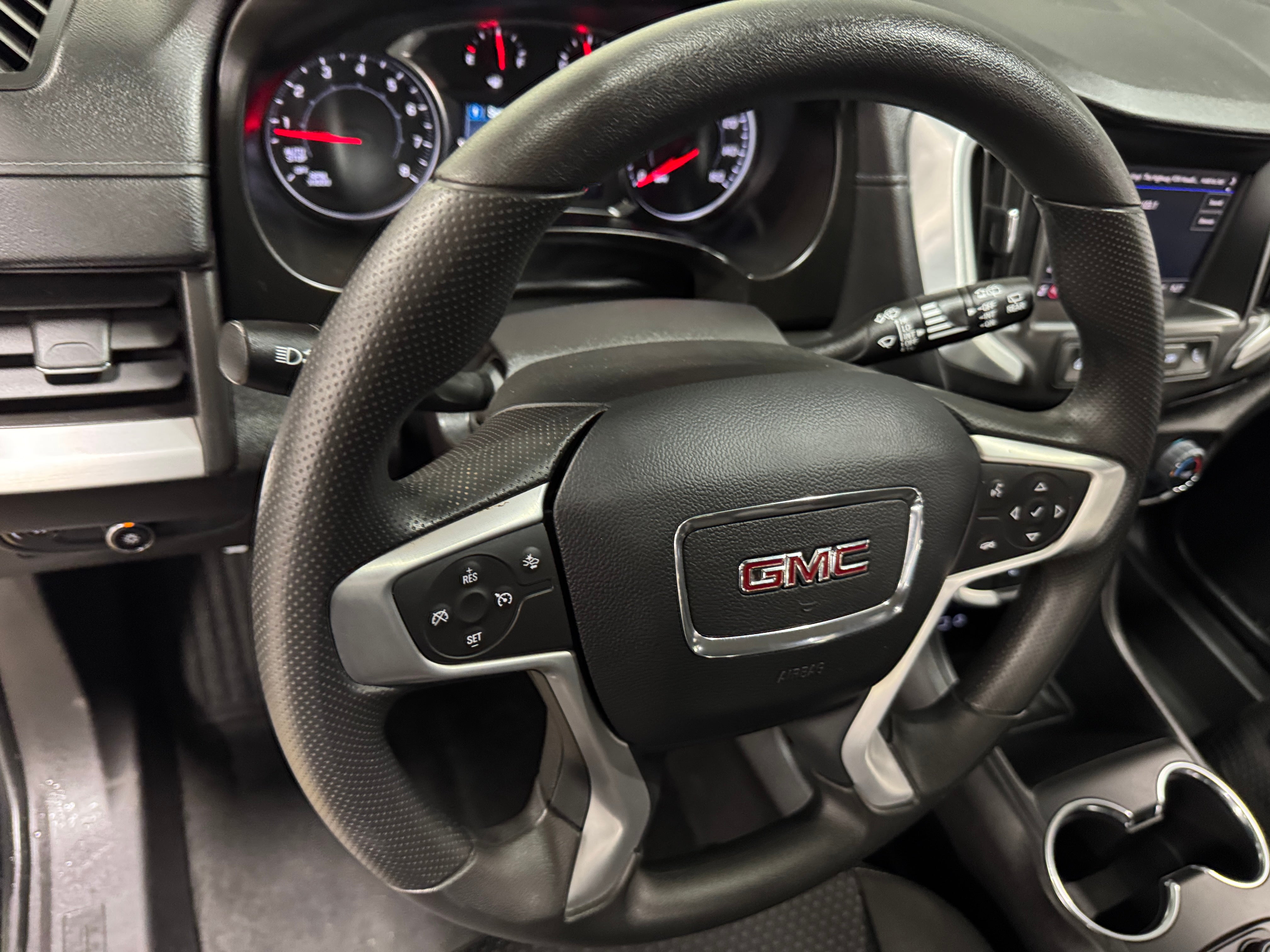 2024 GMC Terrain SLE 5