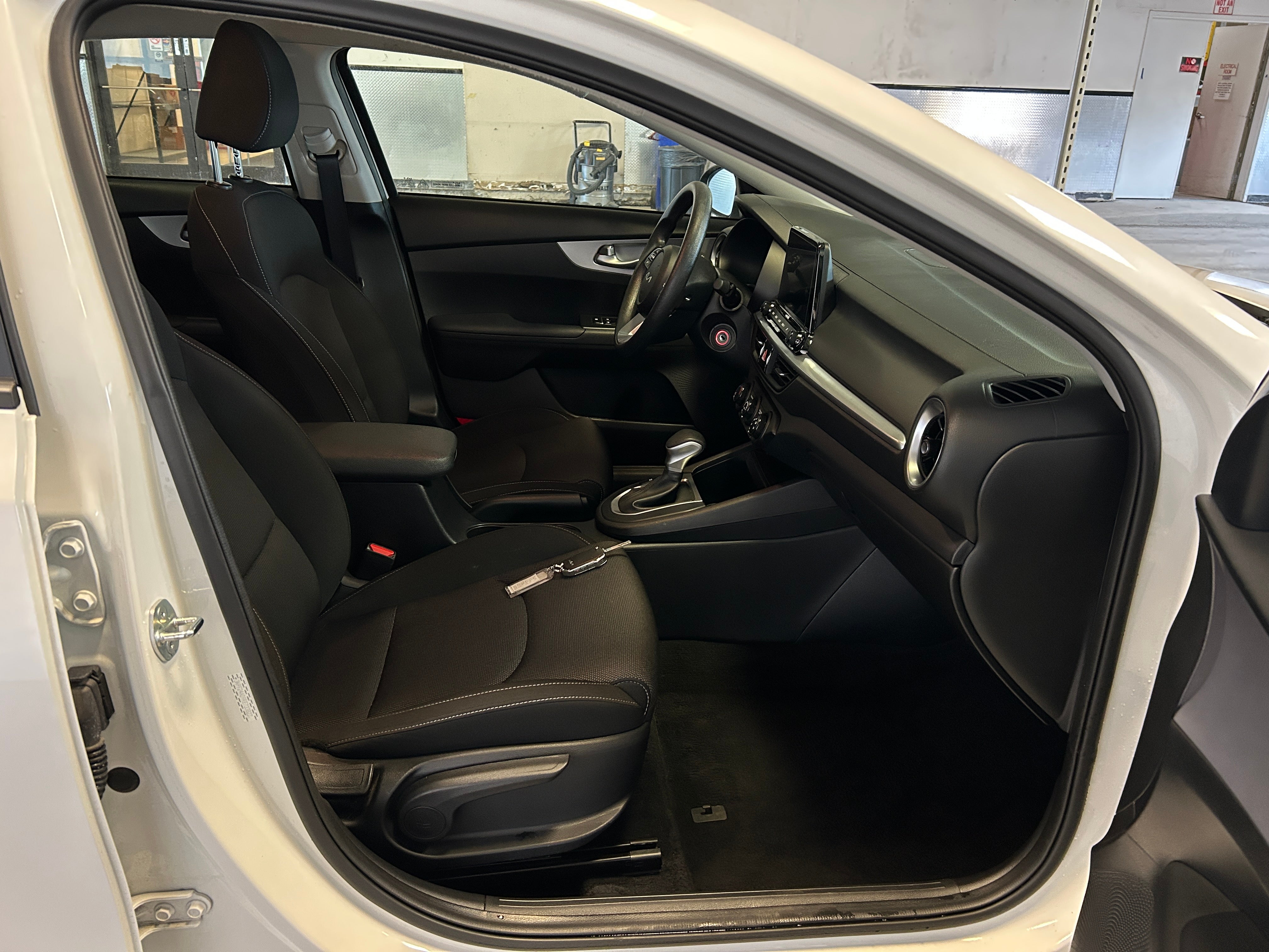 2024 Kia Forte LXS 2