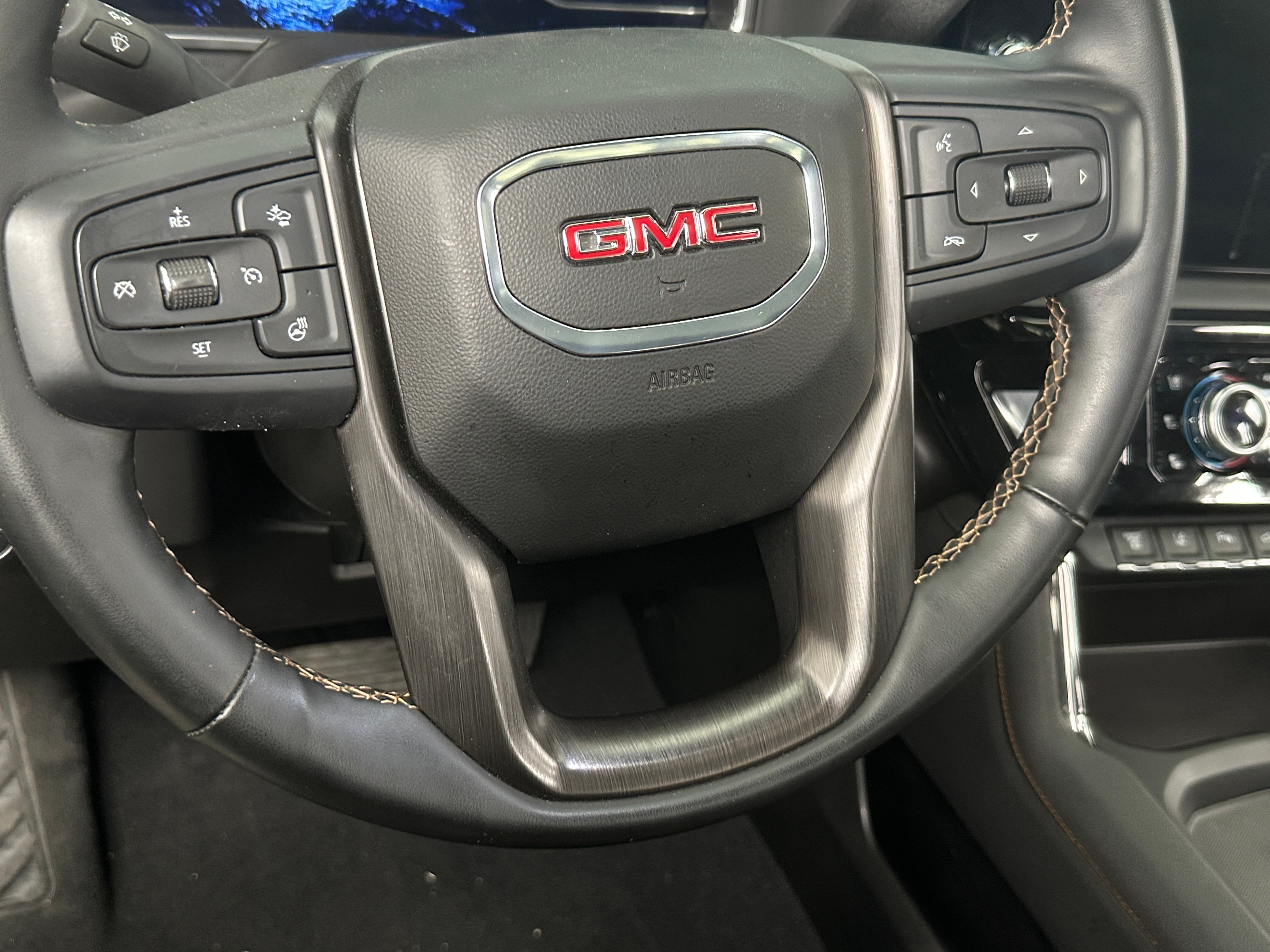 2024 GMC Sierra 2500 AT4 4