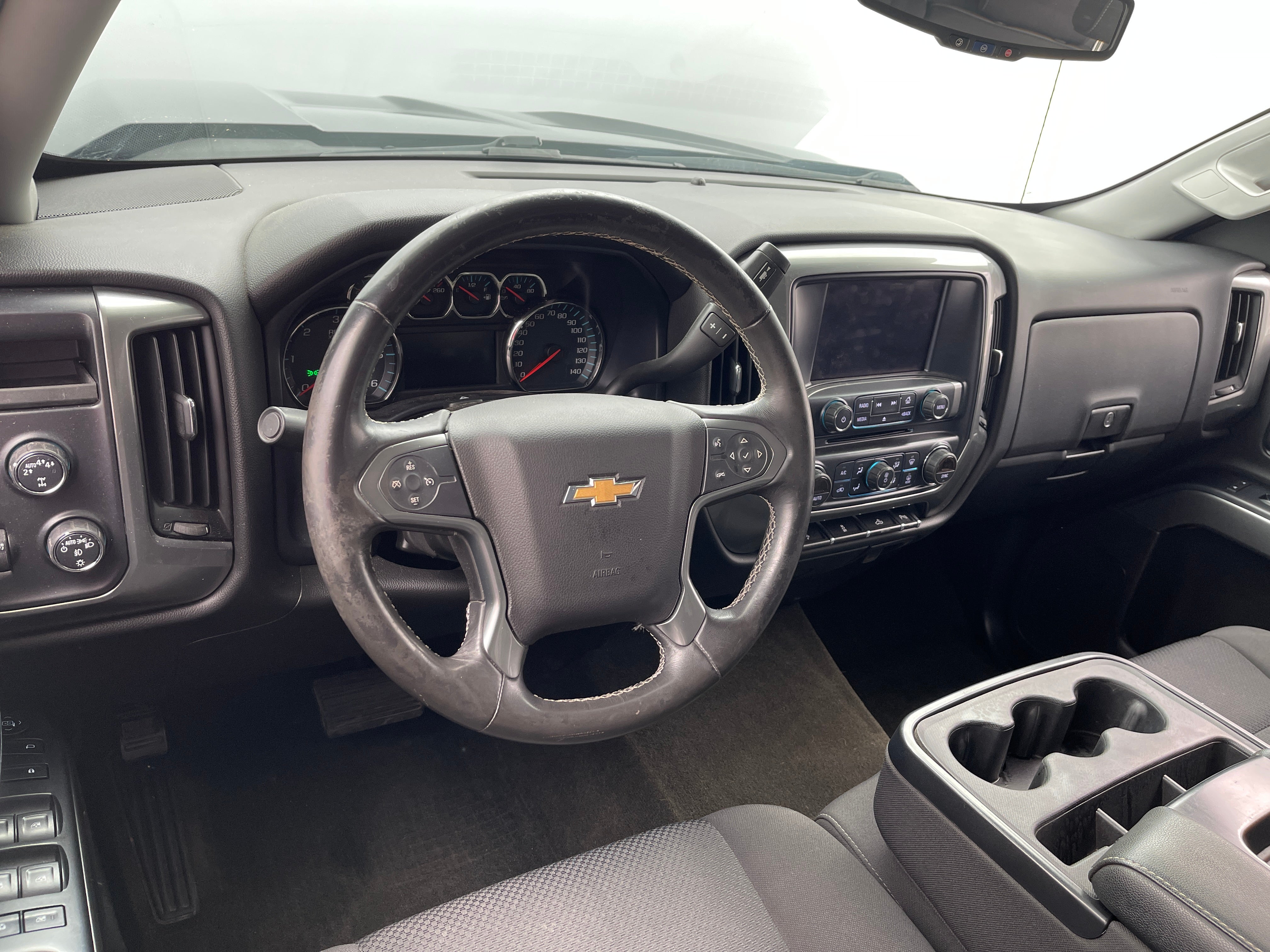 2017 Chevrolet Silverado 1500 LT 3
