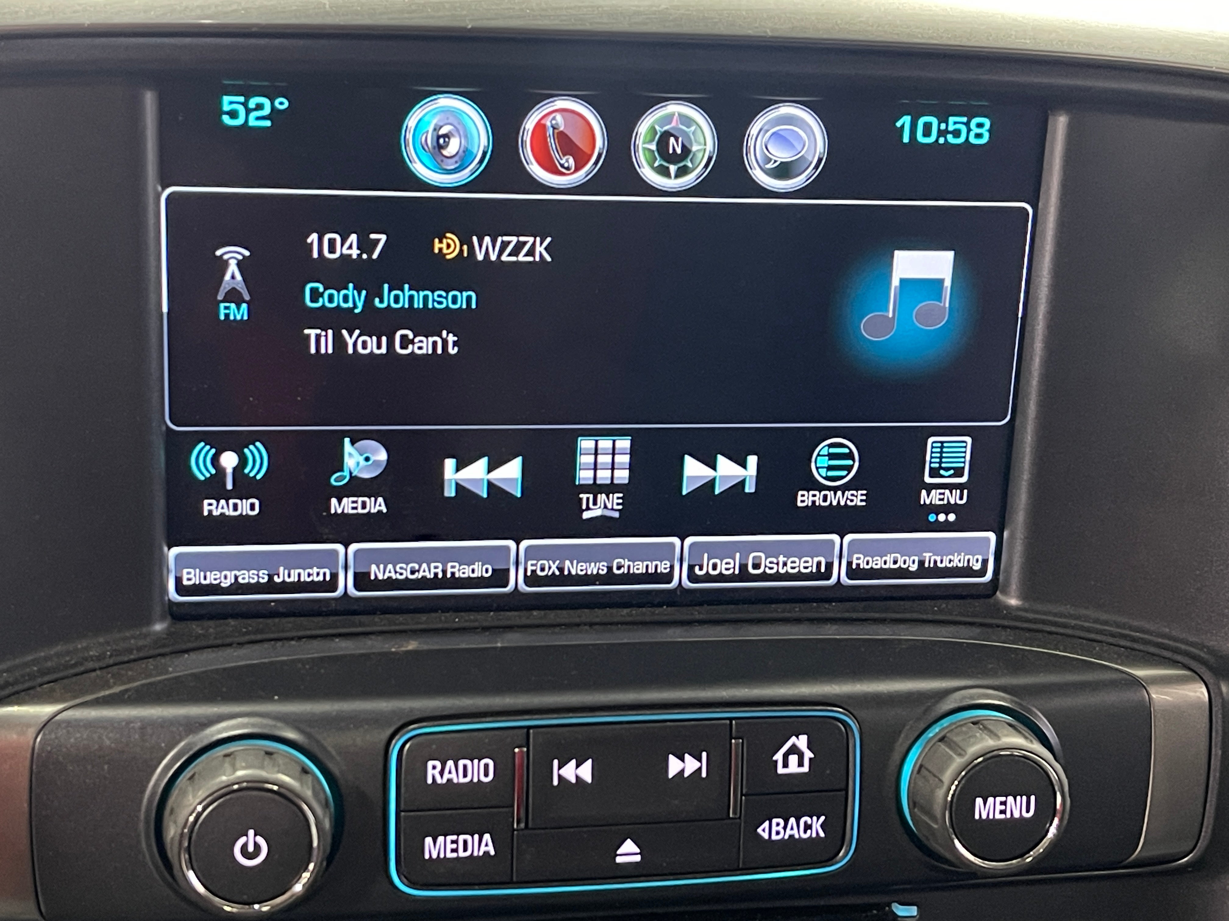 2017 Chevrolet Silverado 1500 LT 4