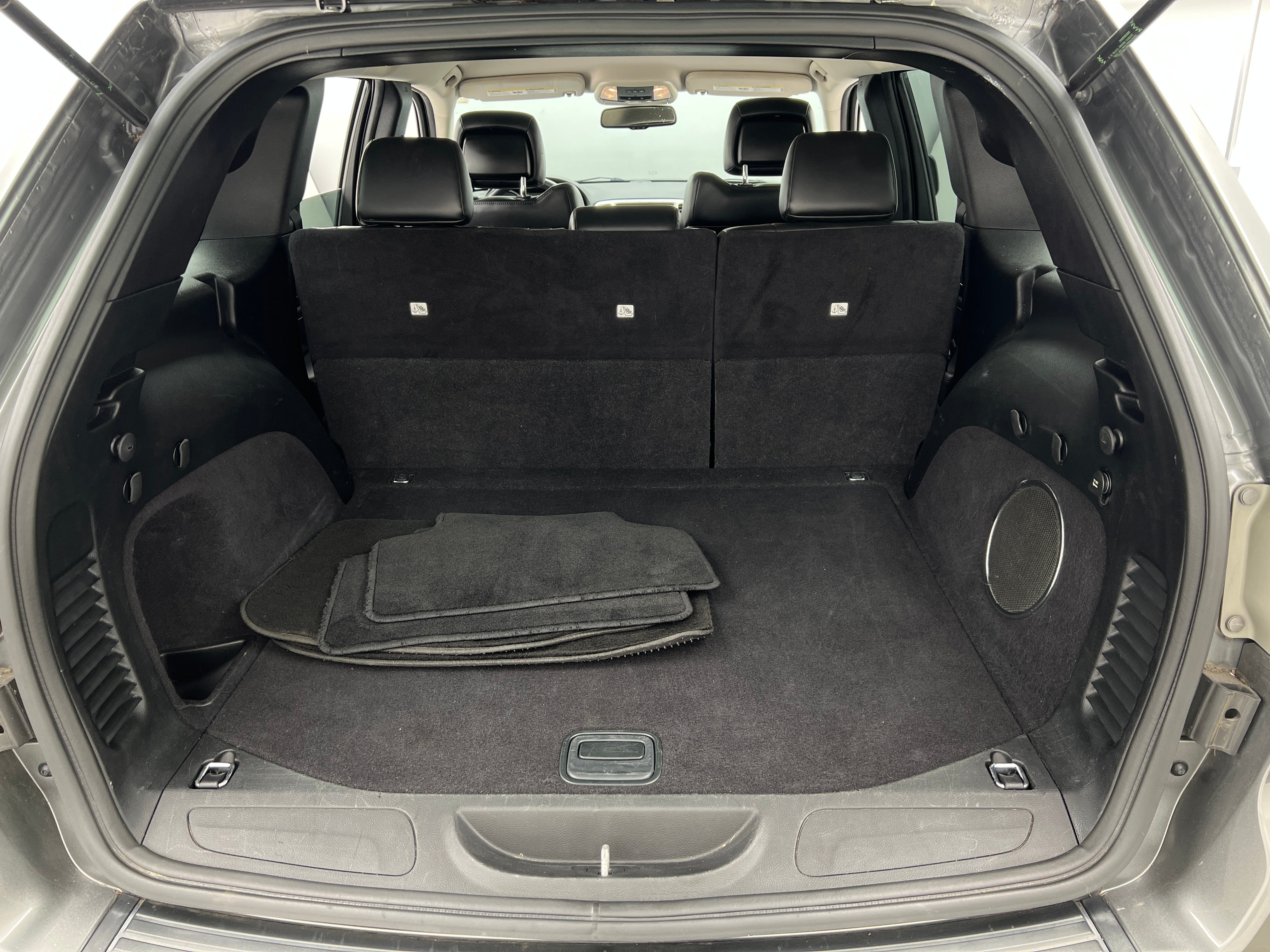 2012 Jeep Grand Cherokee Laredo 6