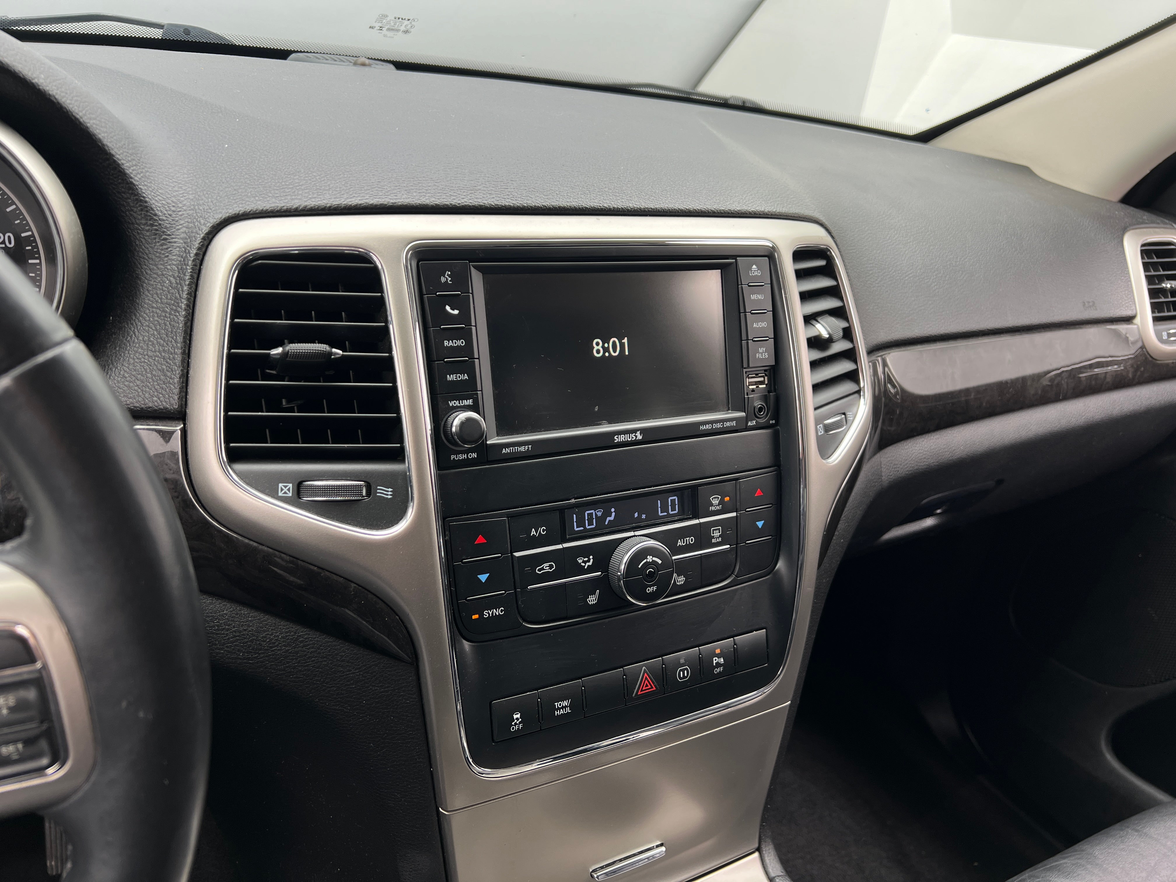 2012 Jeep Grand Cherokee Laredo 3