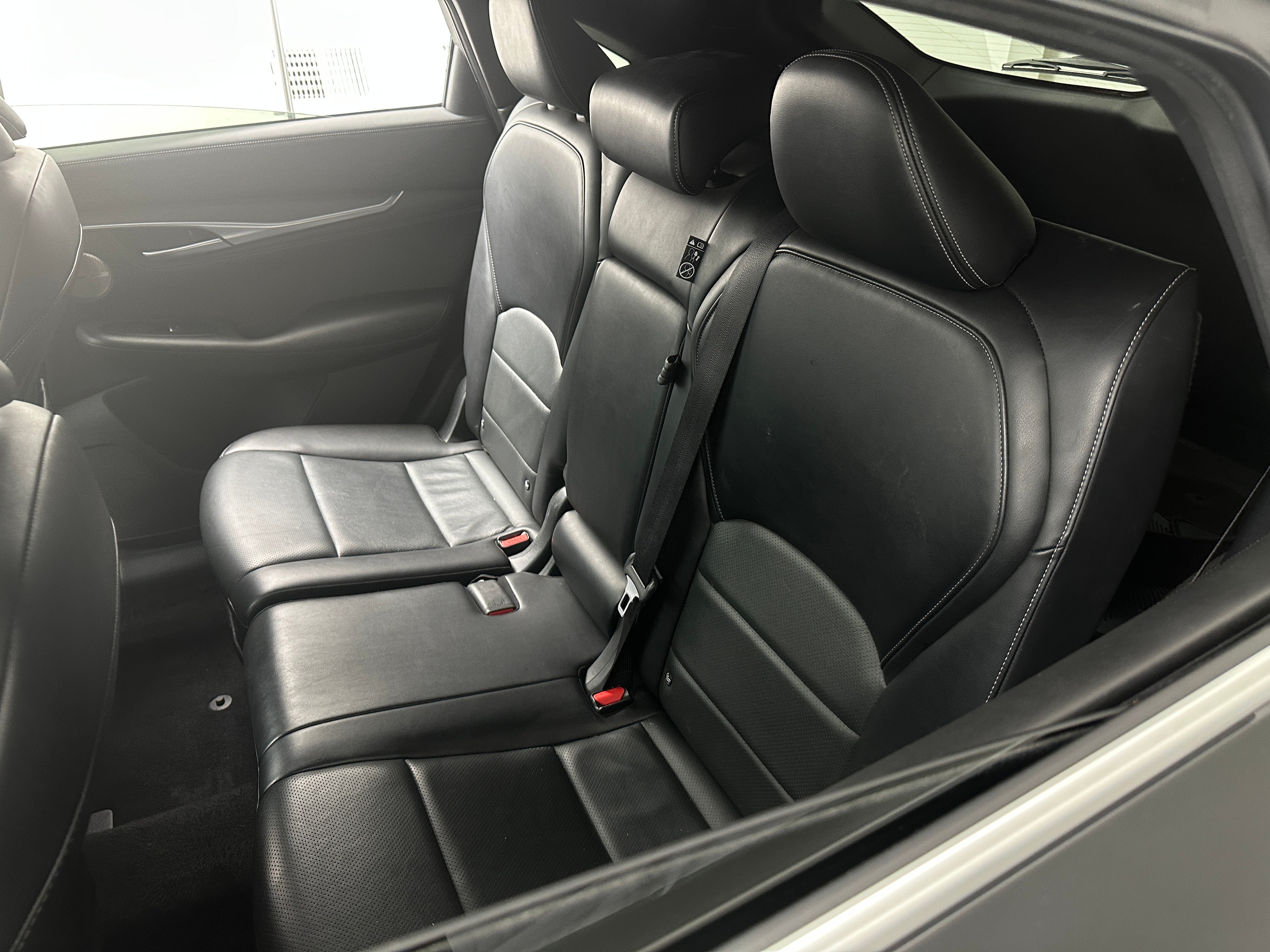 2022 INFINITI QX55 Essential 5