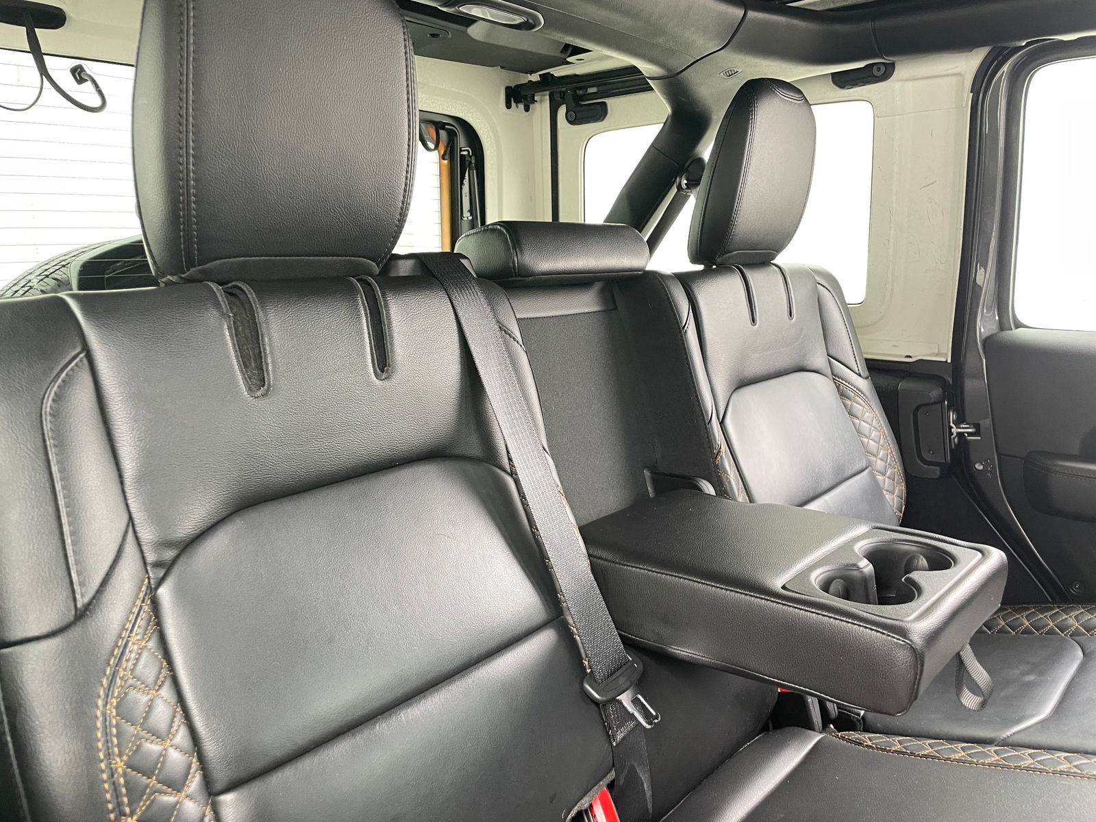 Thumbnail: 2021 Jeep Wrangler - 5