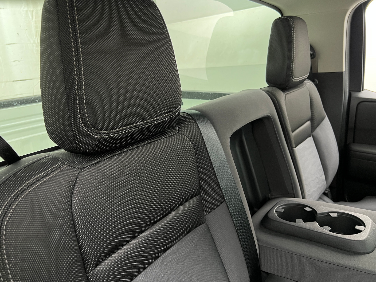 Thumbnail: 2024 Nissan Frontier - 6