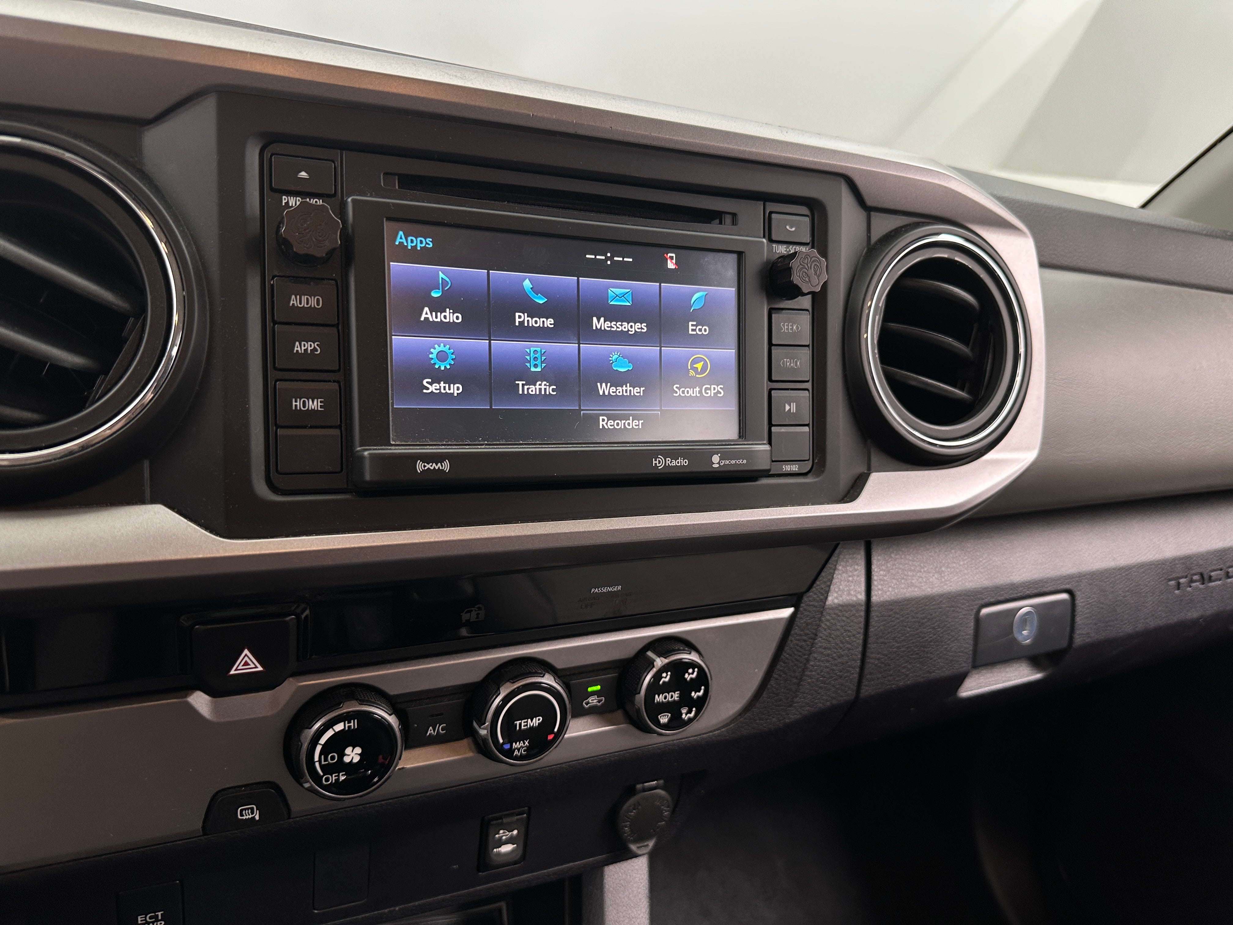 2017 Toyota Tacoma SR5 4