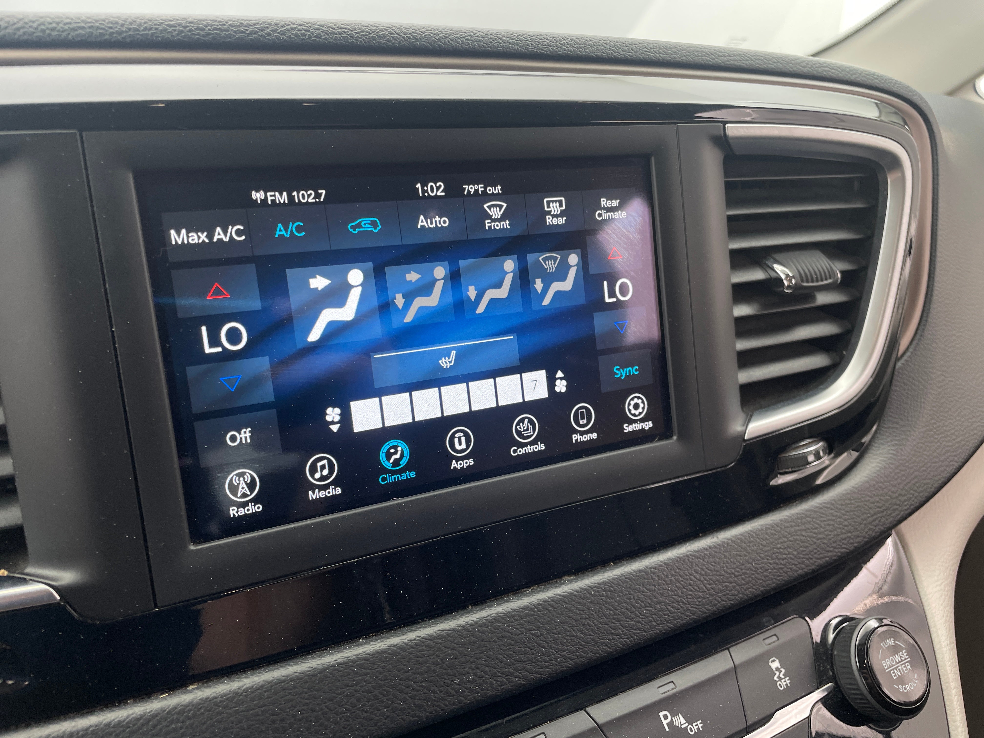 2018 Chrysler Pacifica Touring L 3