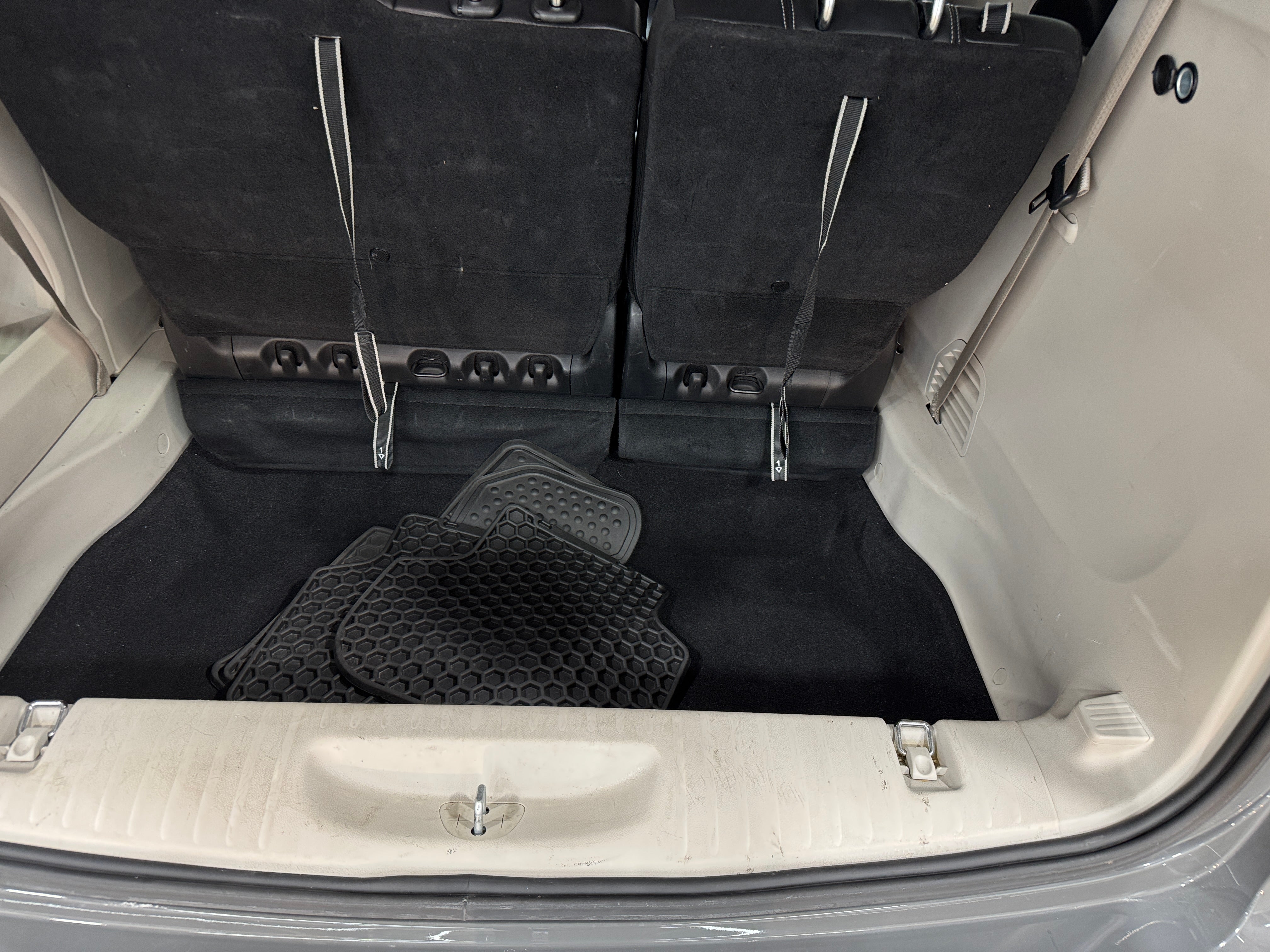 2022 Chrysler Pacifica Touring L 6