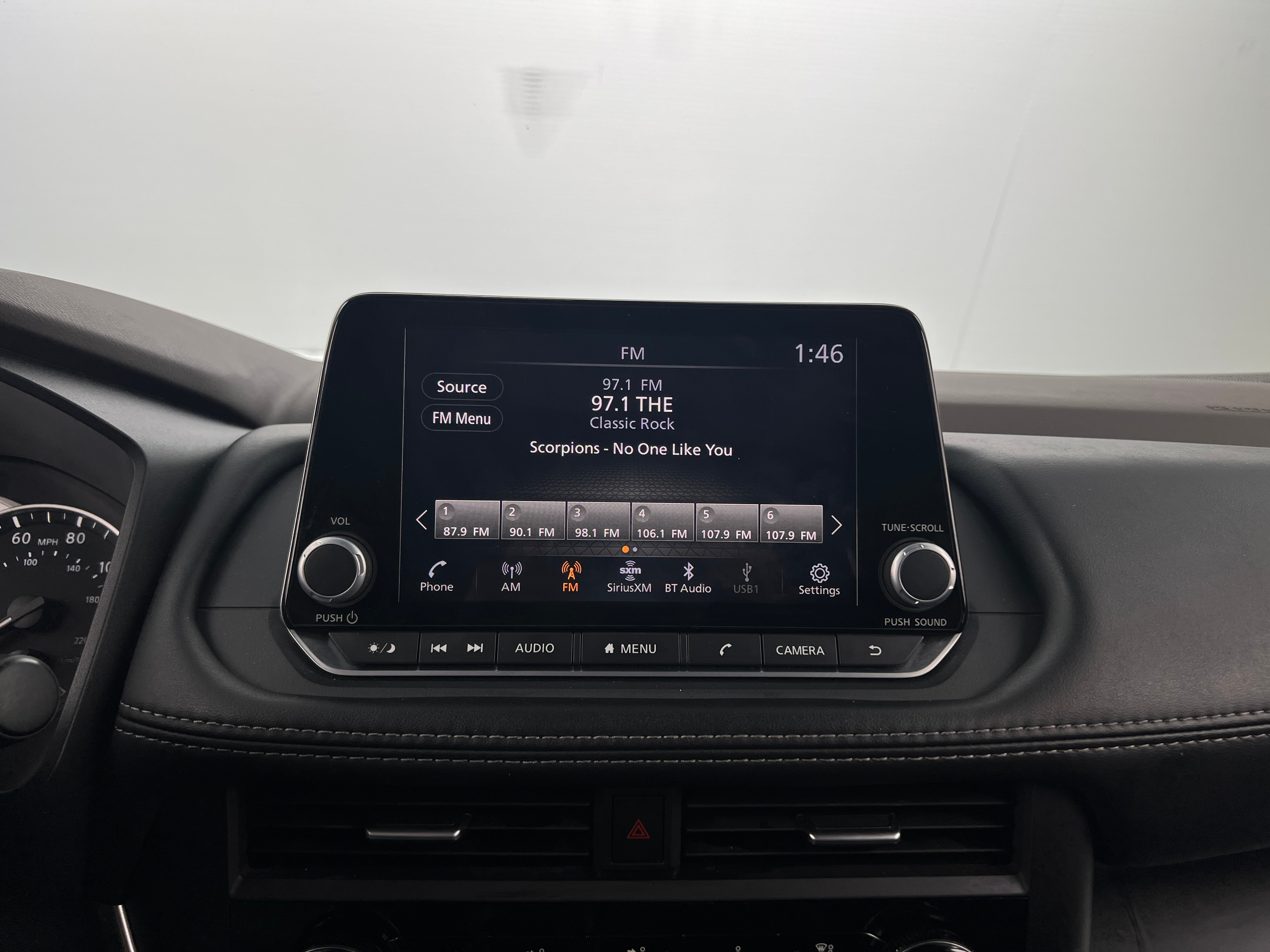 2023 Nissan Rogue S 4