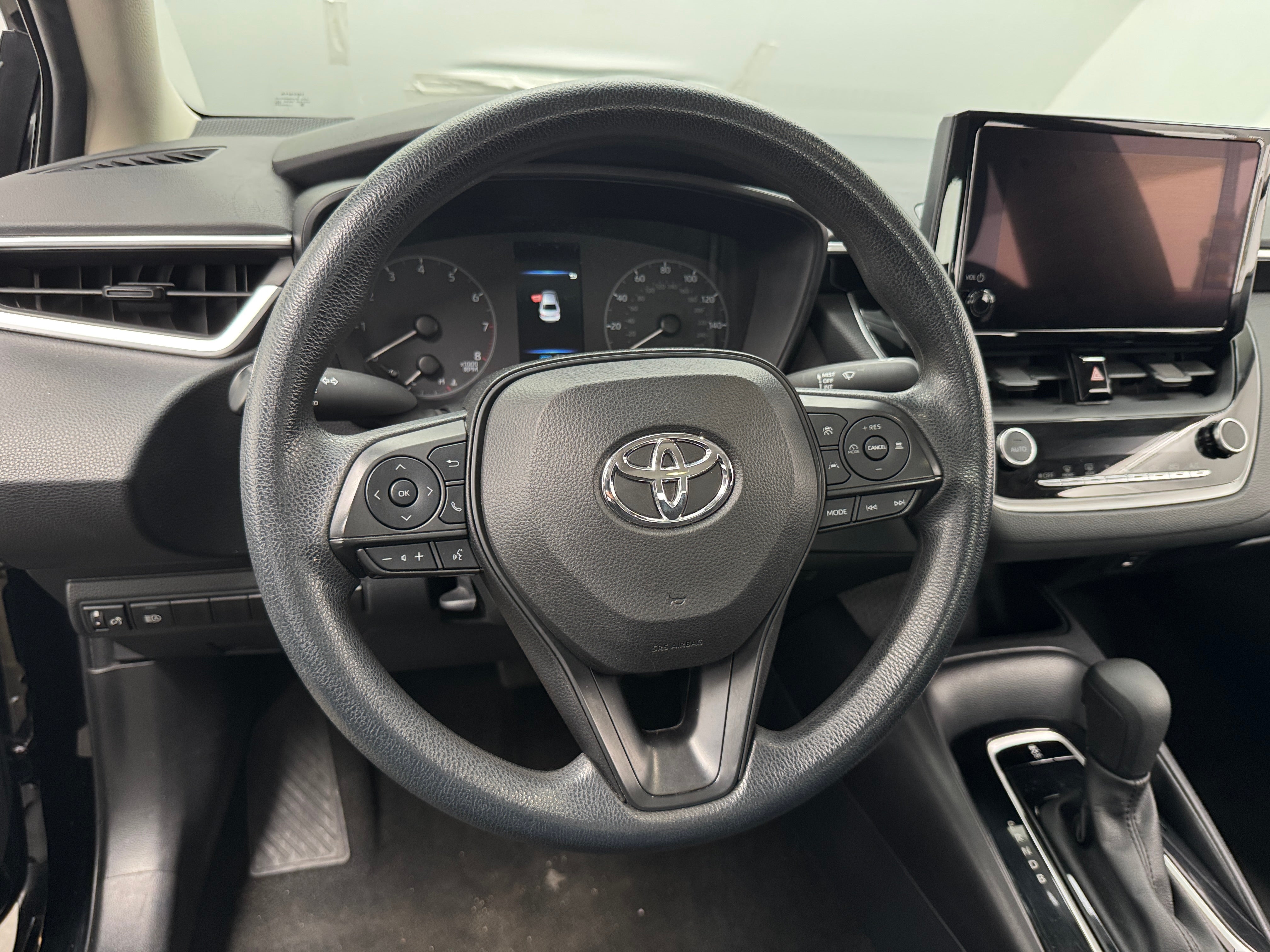 2023 Toyota Corolla LE 5