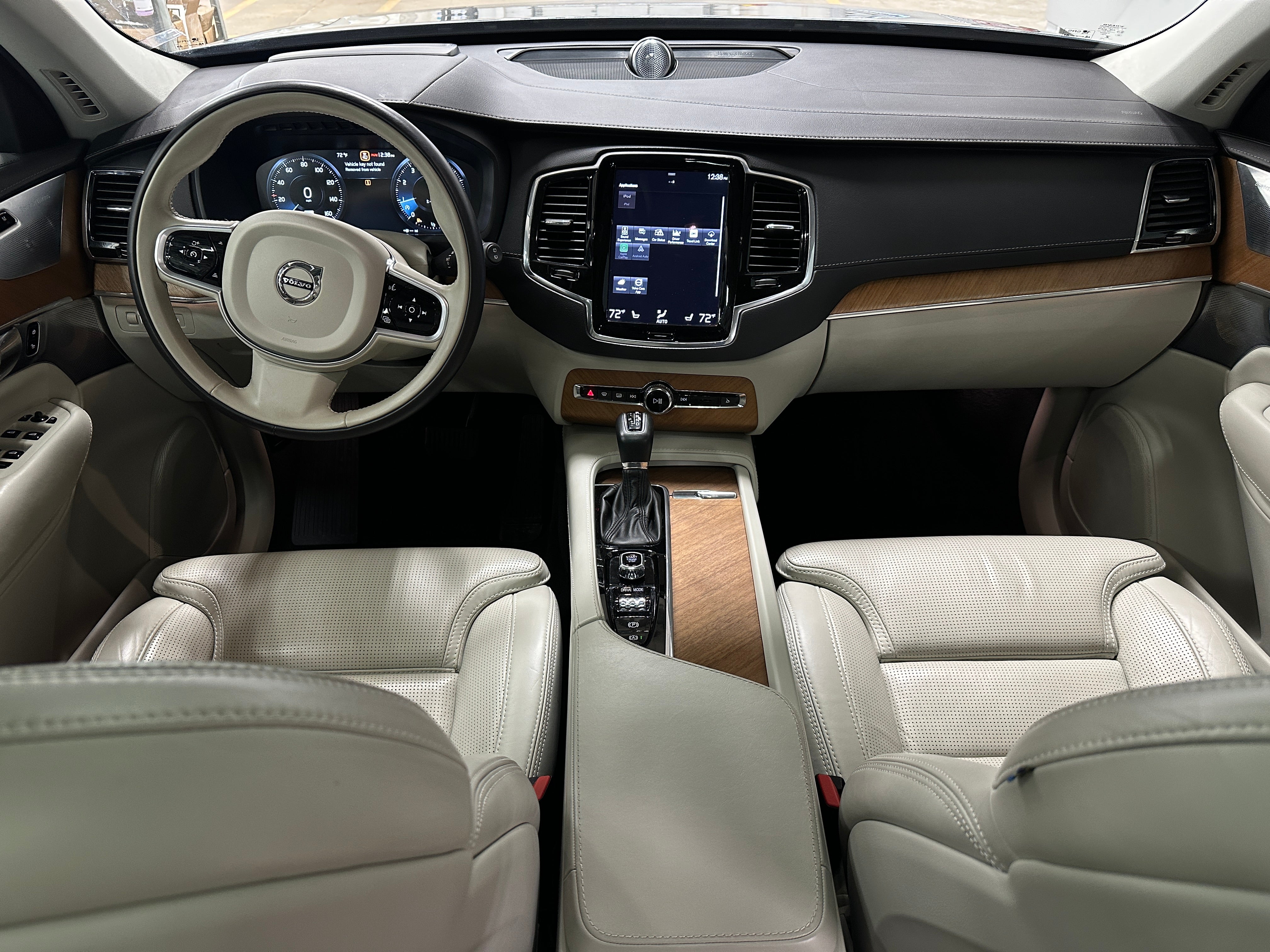 2020 Volvo XC90 T6 Inscription 2