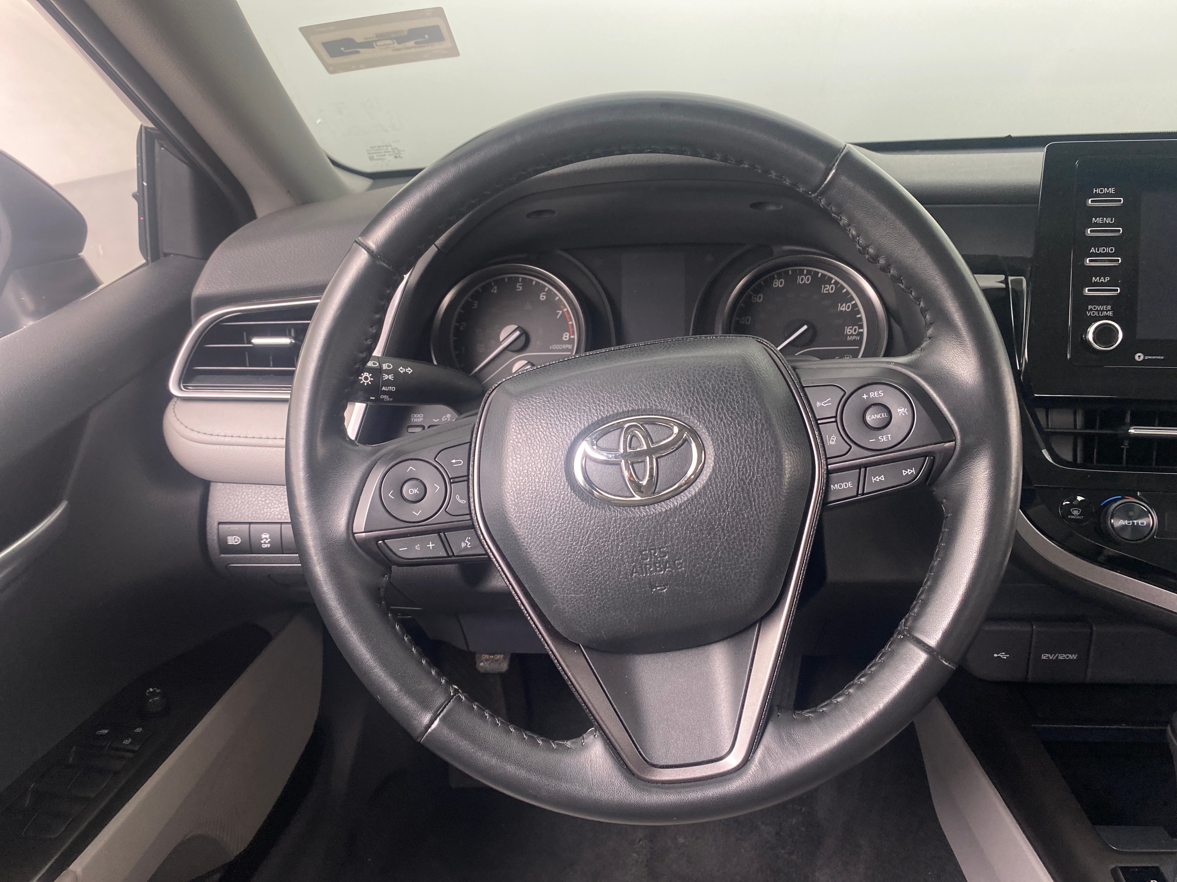 2023 Toyota Camry SE 4