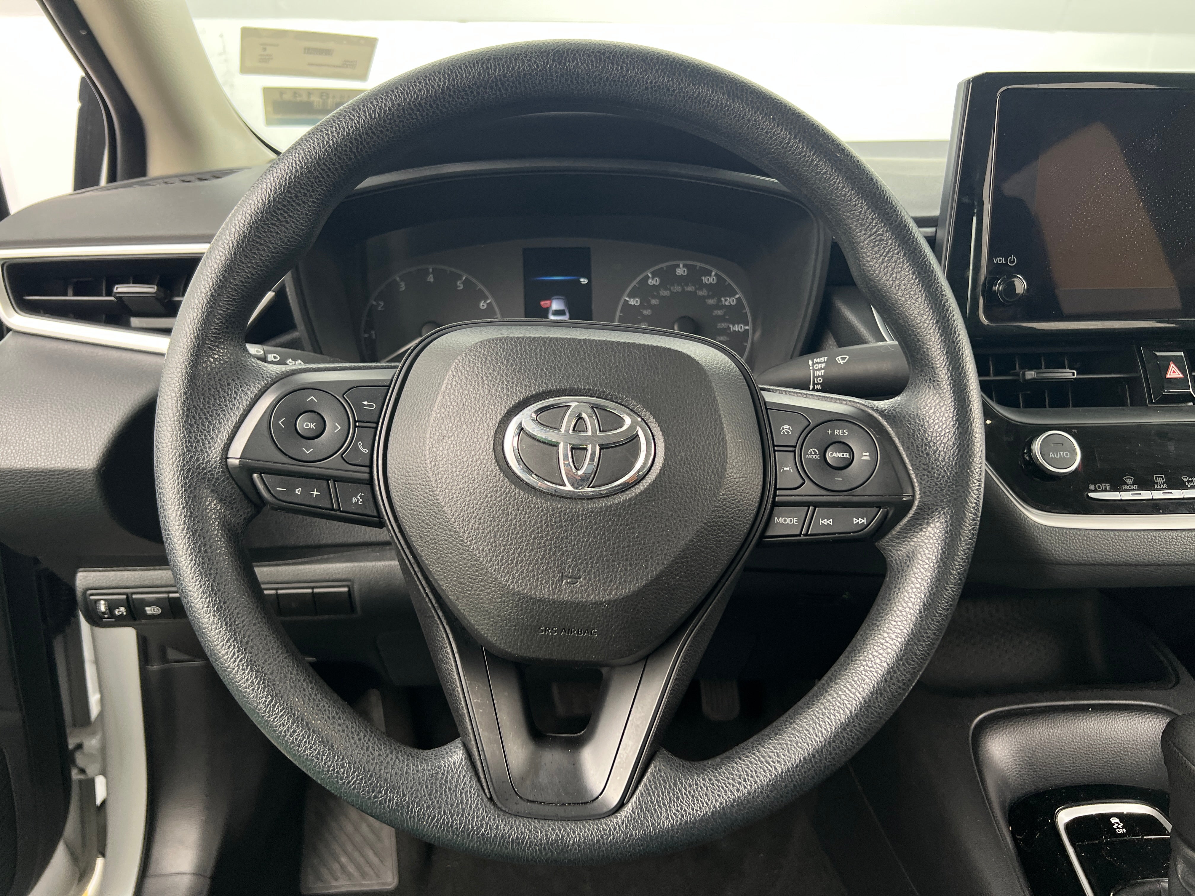 2023 Toyota Corolla LE 5