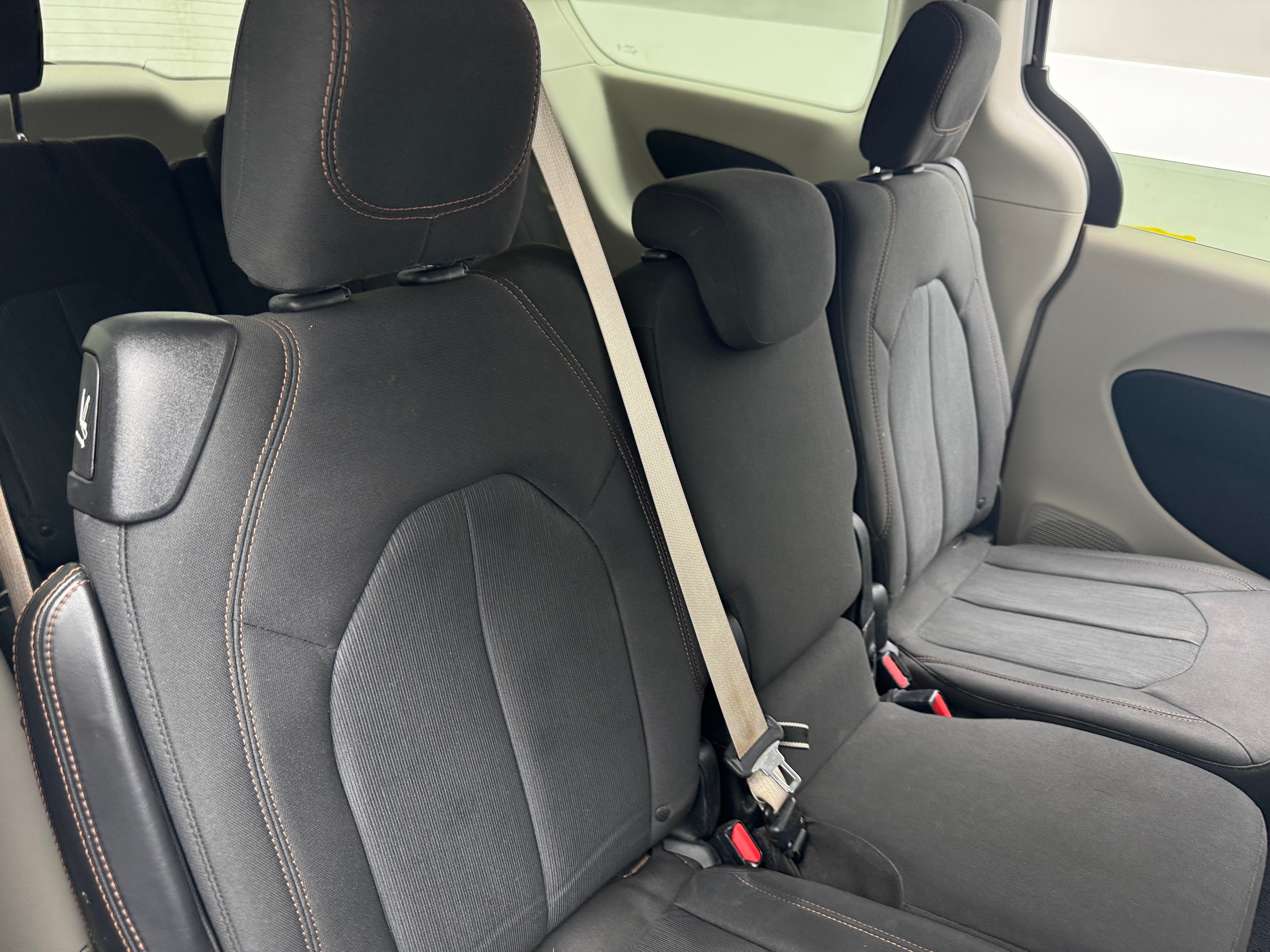 2018 Chrysler Pacifica LX 6
