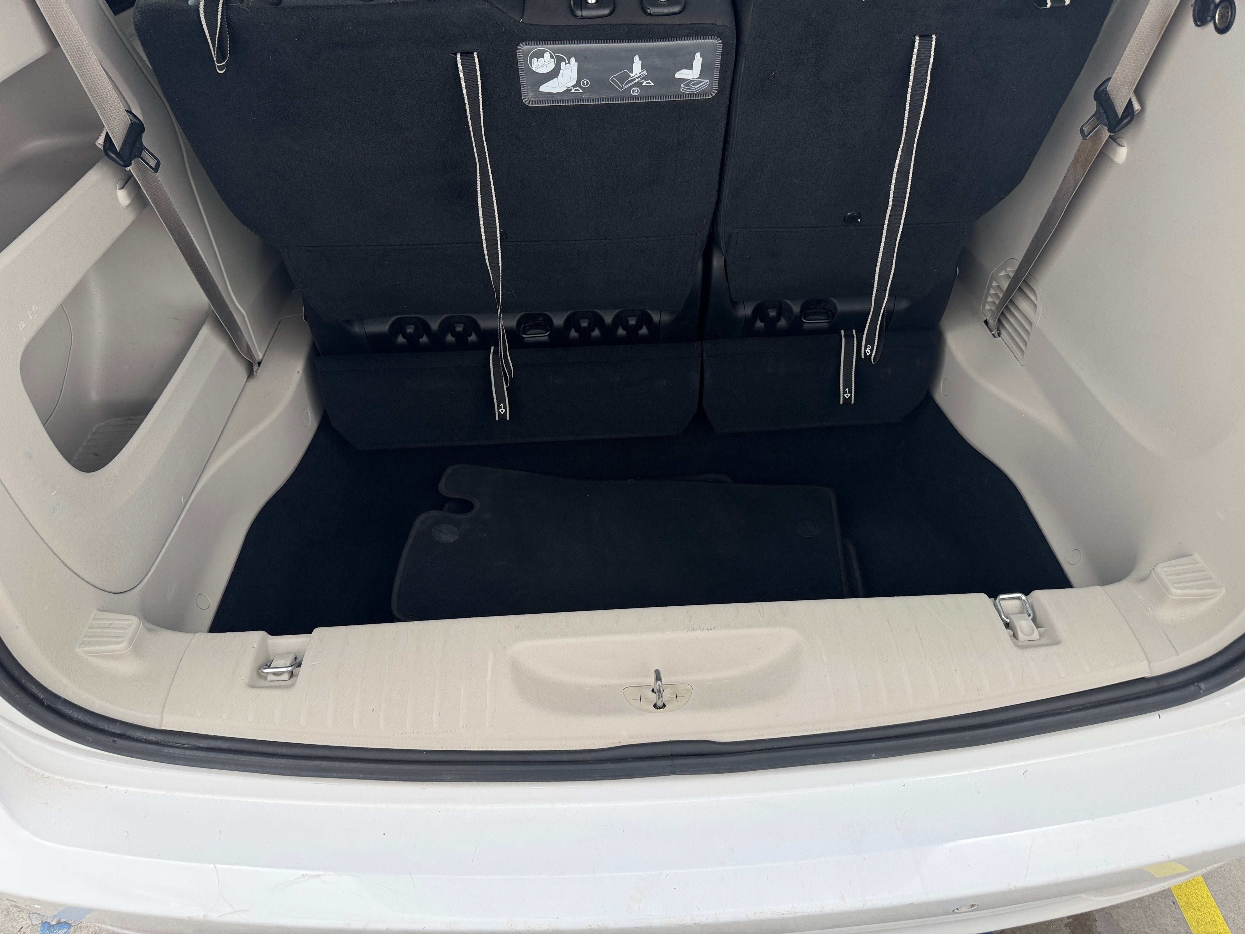 2018 Chrysler Pacifica LX 7