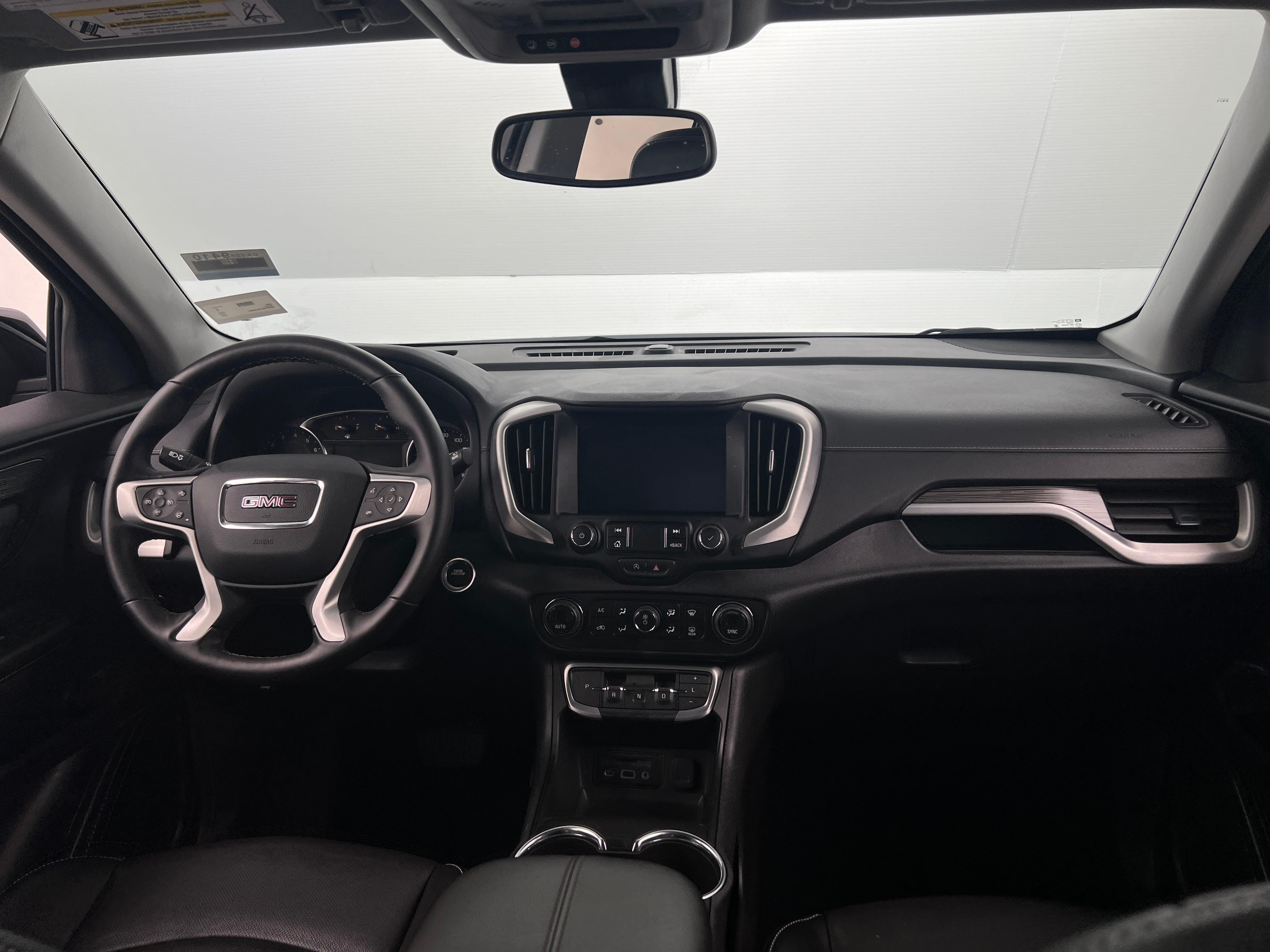 2024 GMC Terrain SLT 2