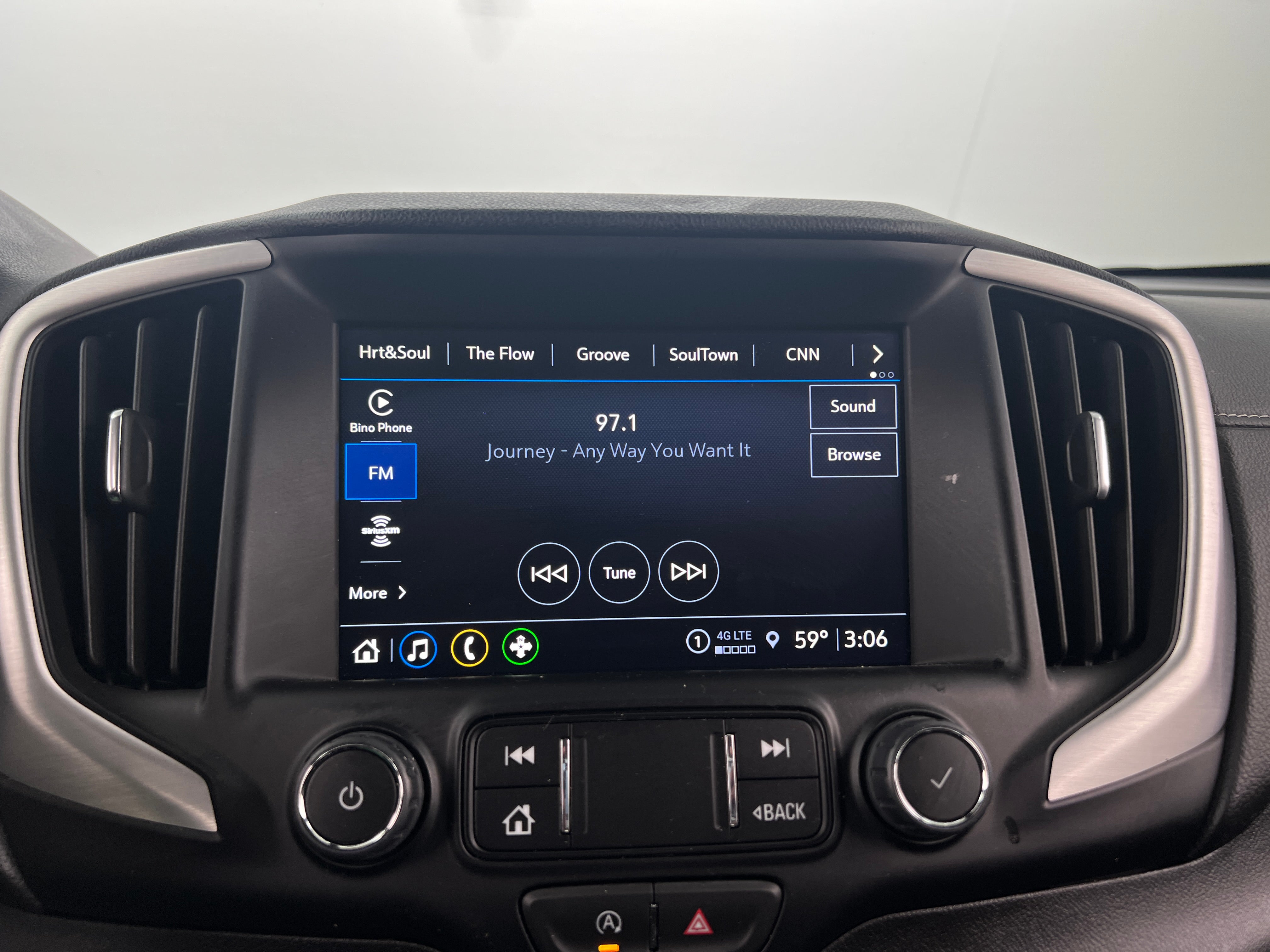 2024 GMC Terrain SLT 3