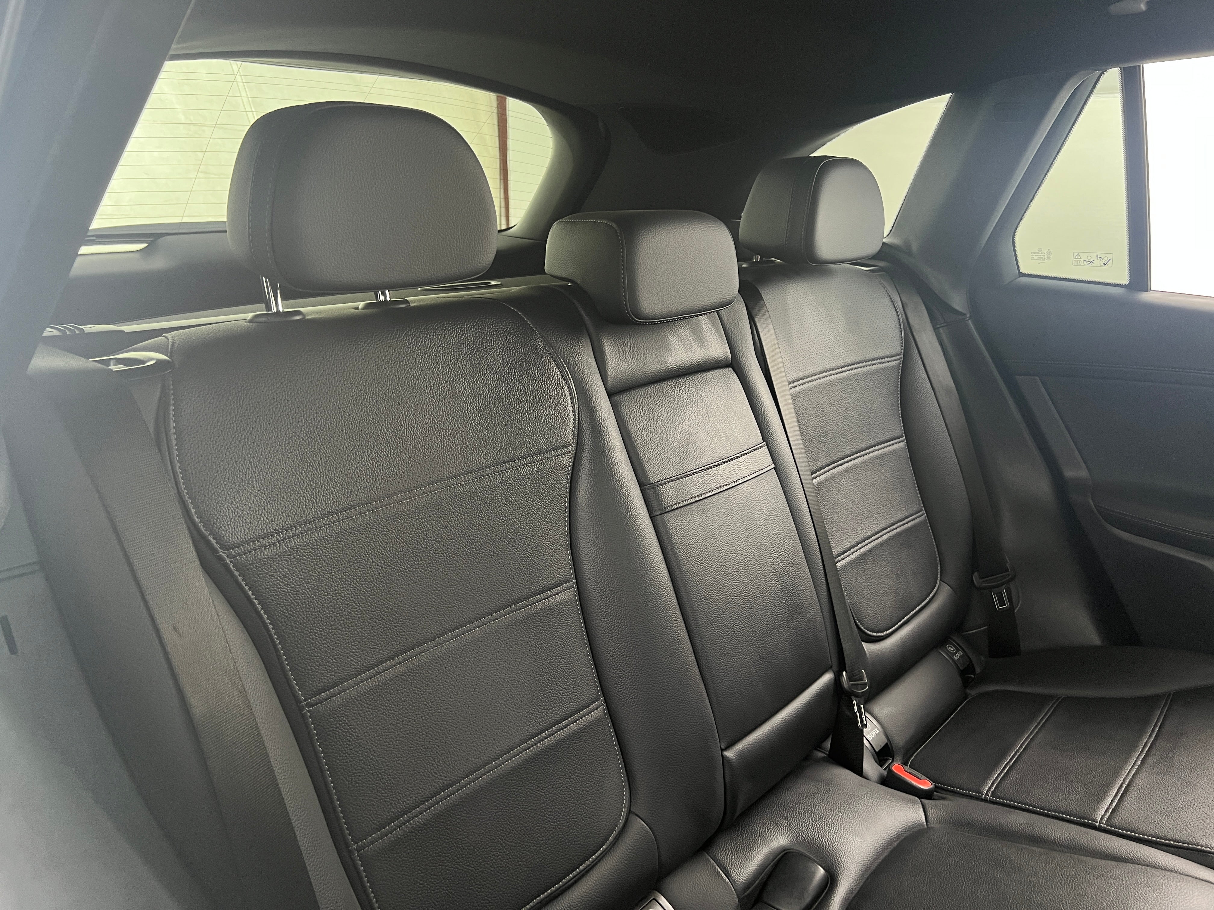 2024 Mercedes-Benz GLC 300 5