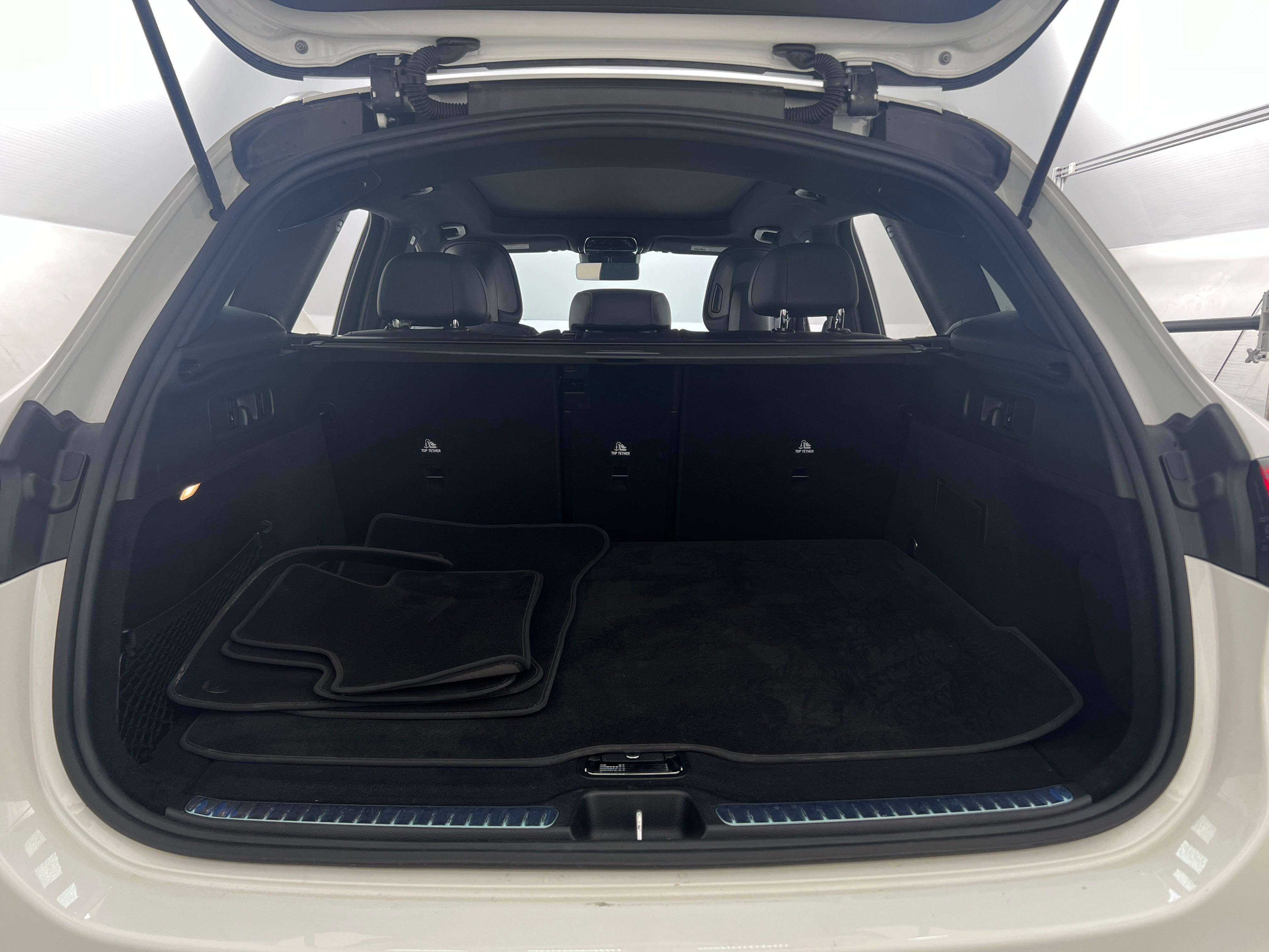 2024 Mercedes-Benz GLC 300 6