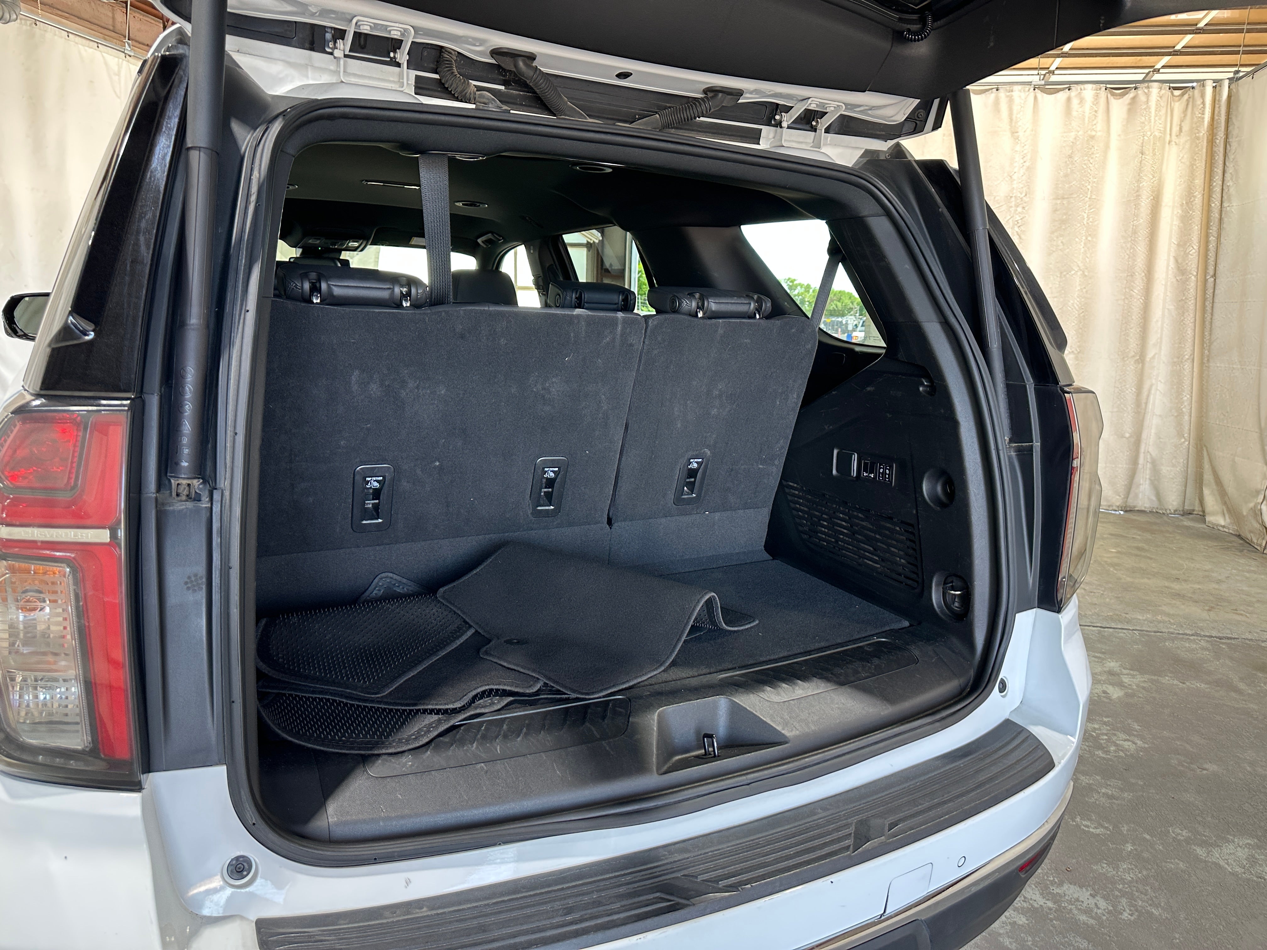 2023 Chevrolet Tahoe LT 6