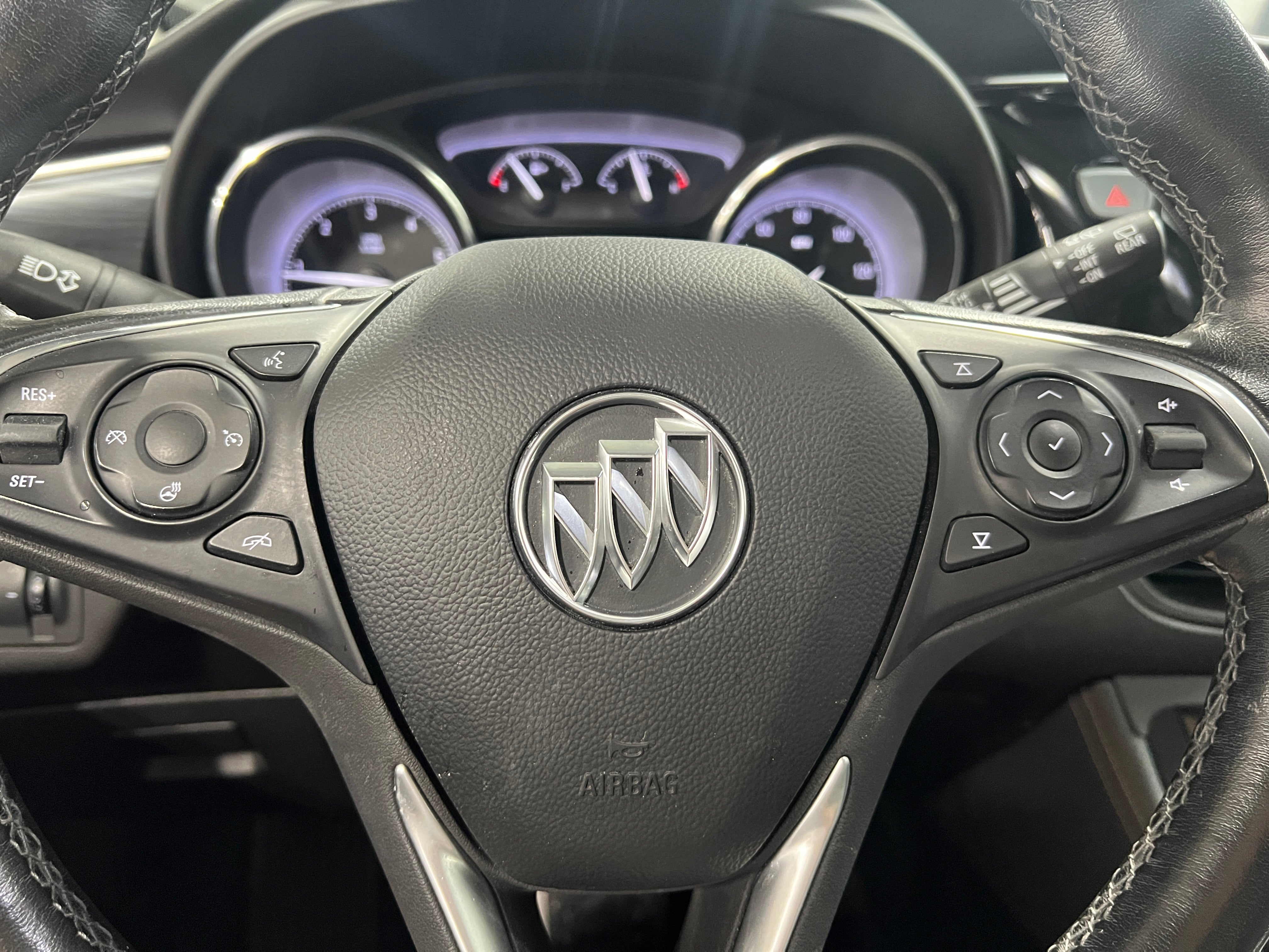 2020 Buick Envision Essence 4