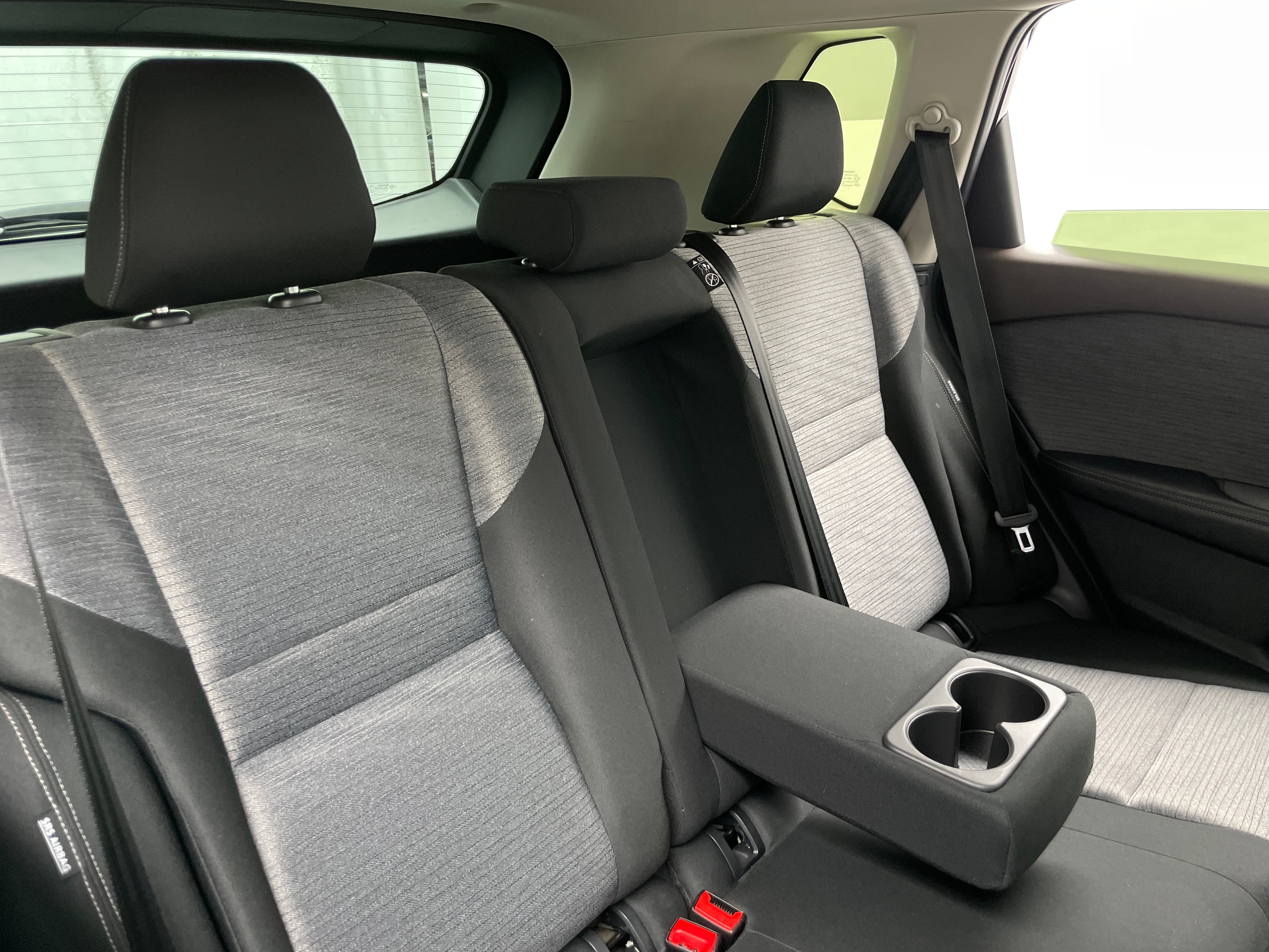 2023 Nissan Rogue SV 6