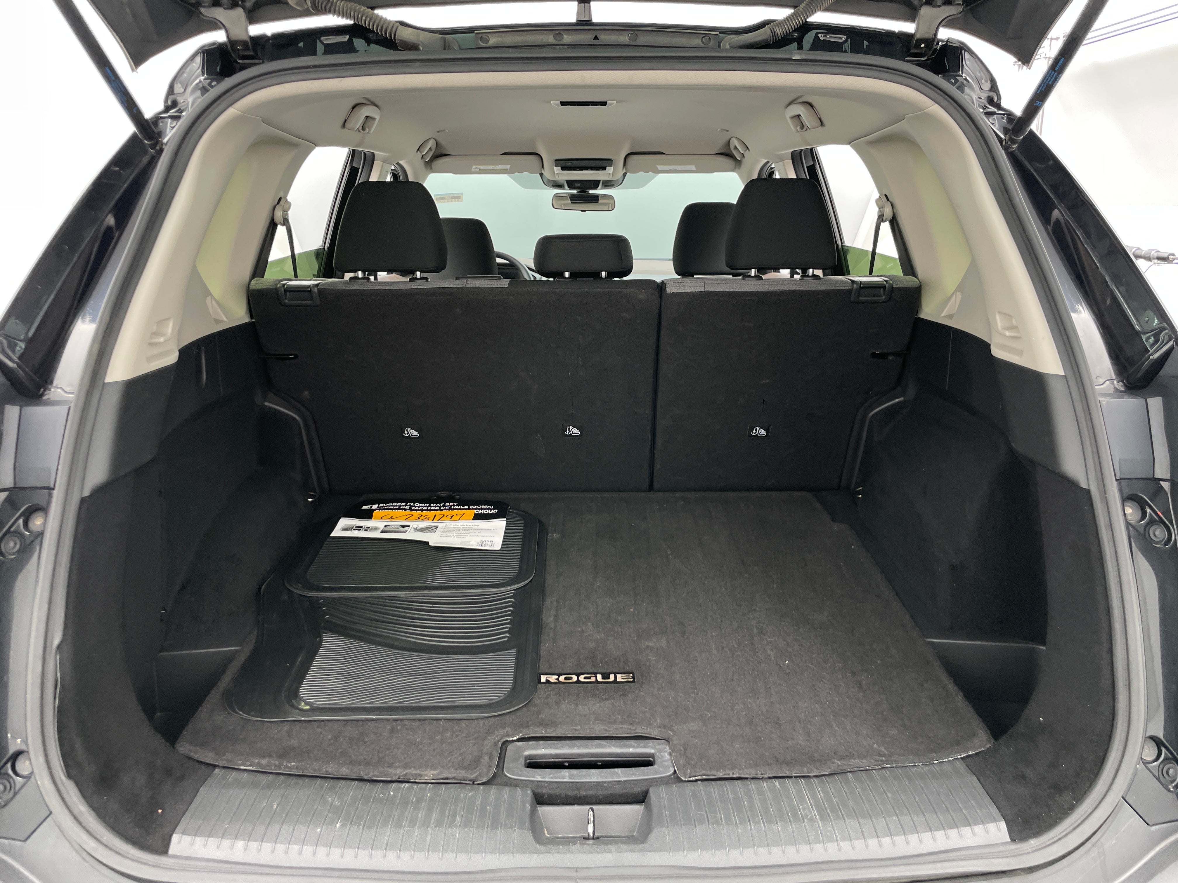 2023 Nissan Rogue SV 7