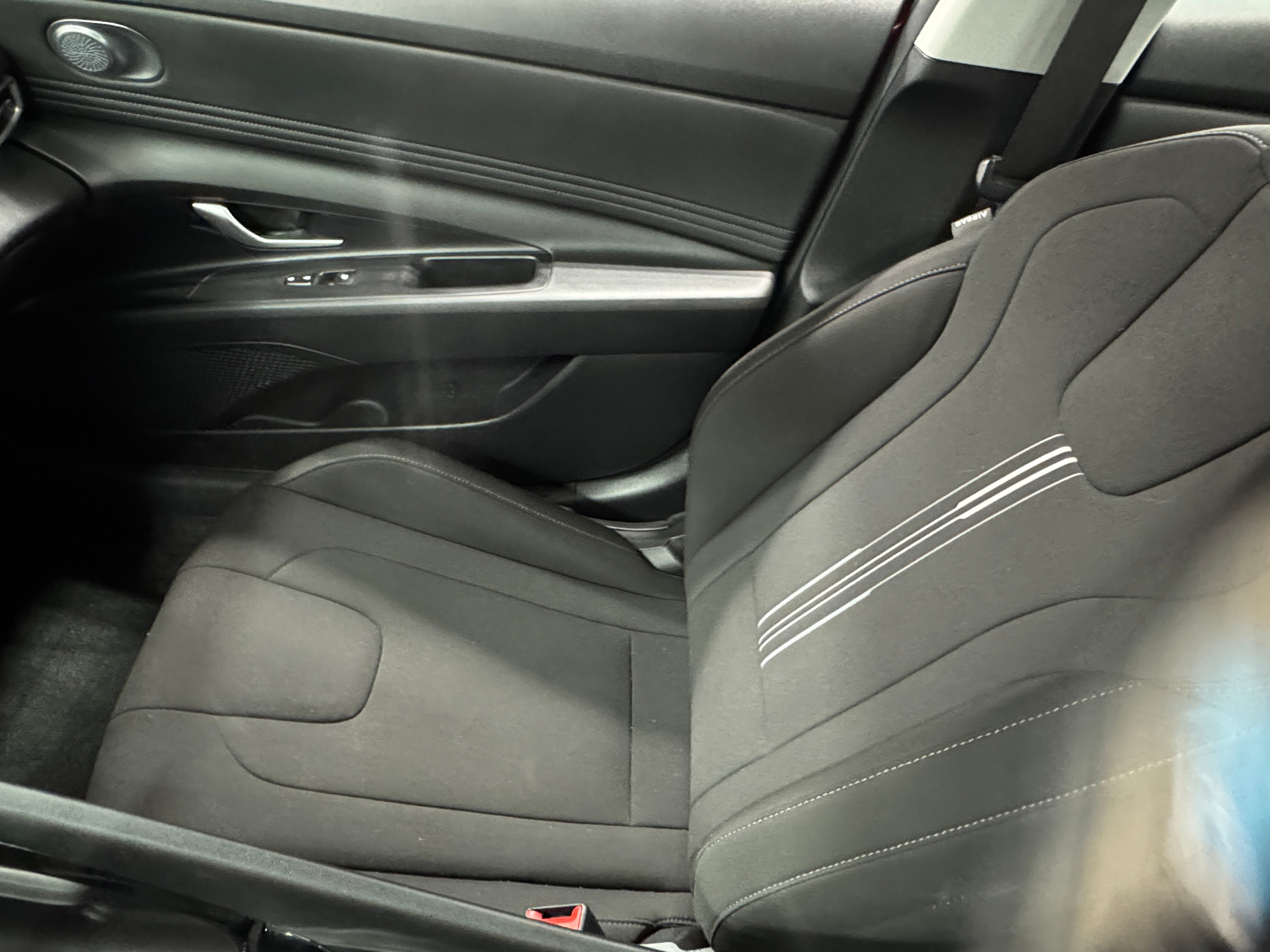 2023 Hyundai Elantra SEL 2